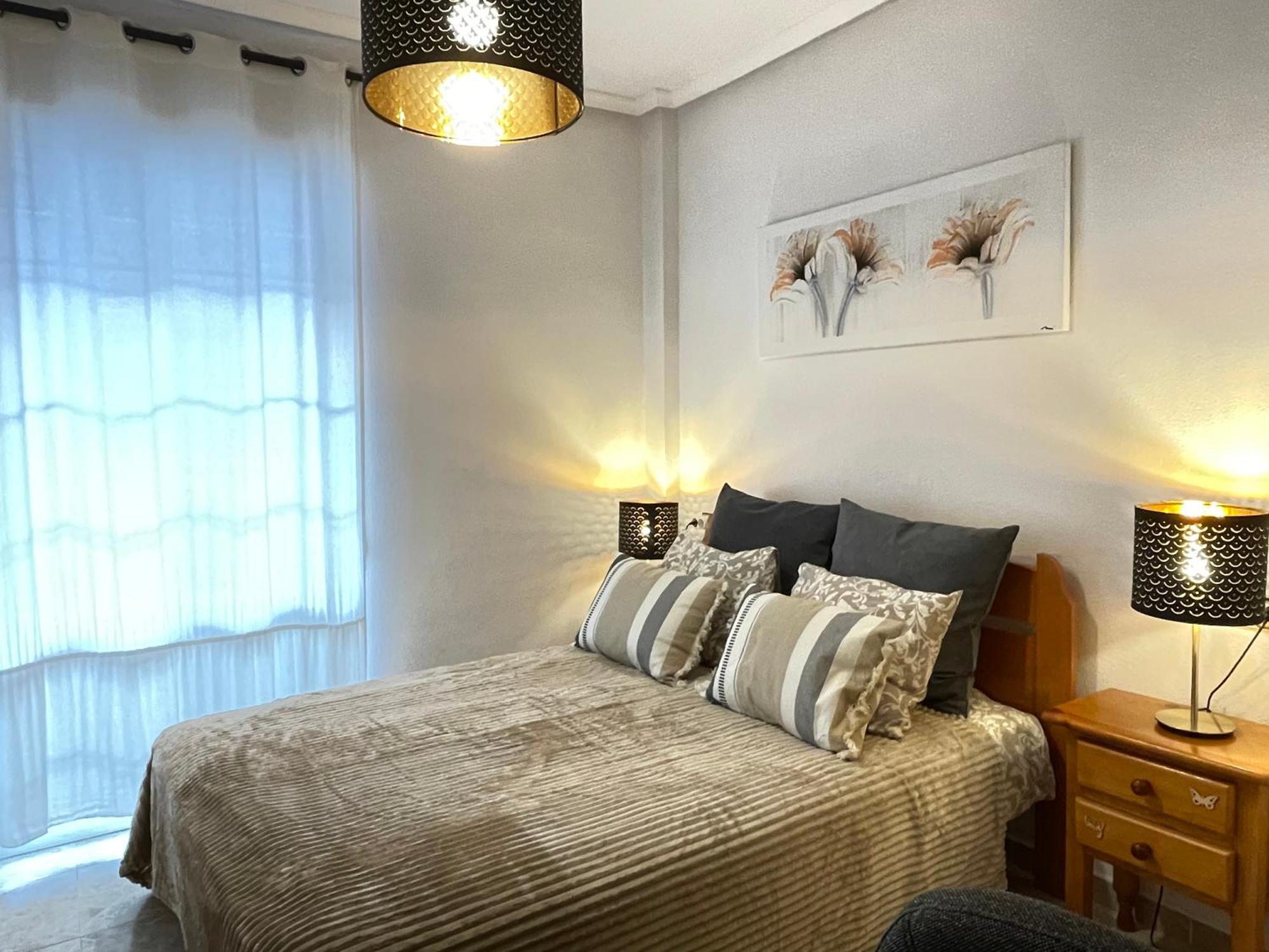 Superior La Playa! 3 Bedrooms! 2 Baths! Air Condition! Side Sea View! Apartment
