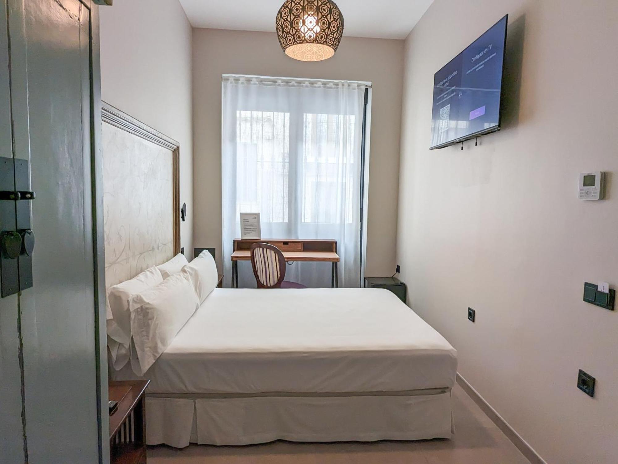 Hotel Akla 2*
