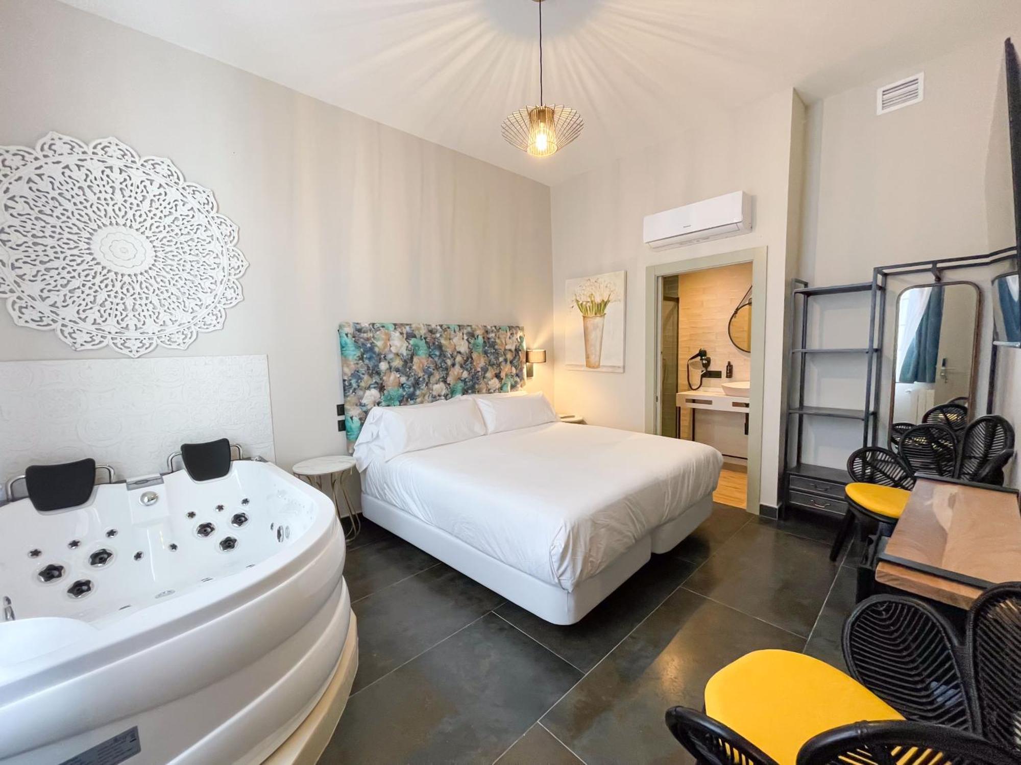 Hotel Akla 2*