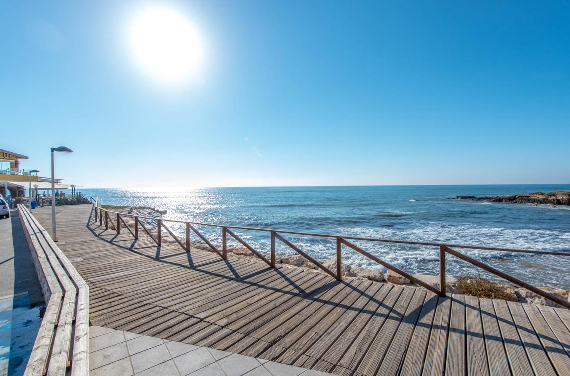 Apartment Punta Prima - Sun & & Golf & Bike - Spanish South-facing Terrace - La Recoleta - By The Sea *