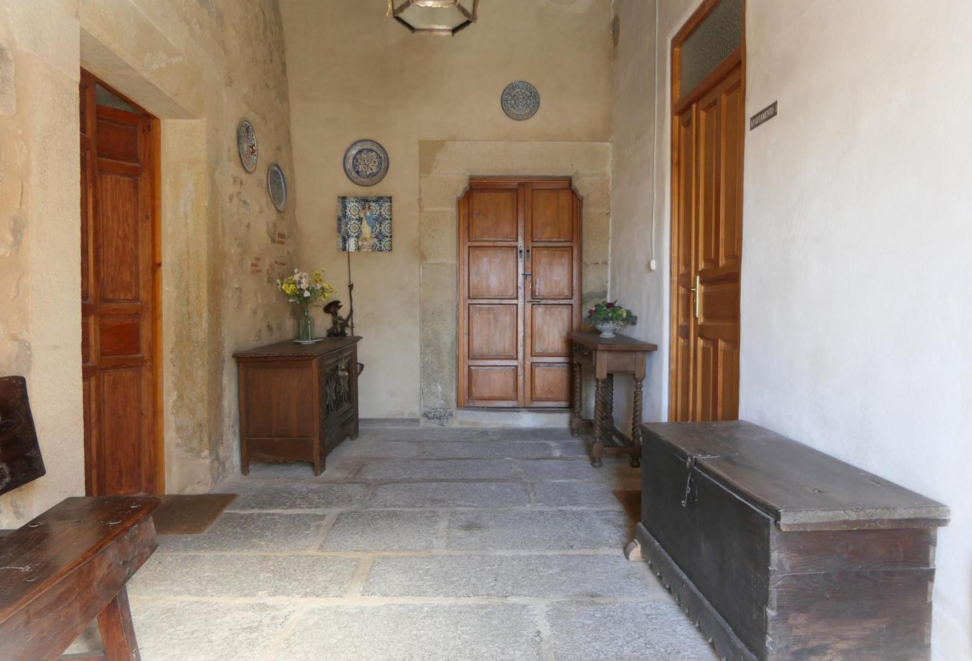 Altozano Apartment *