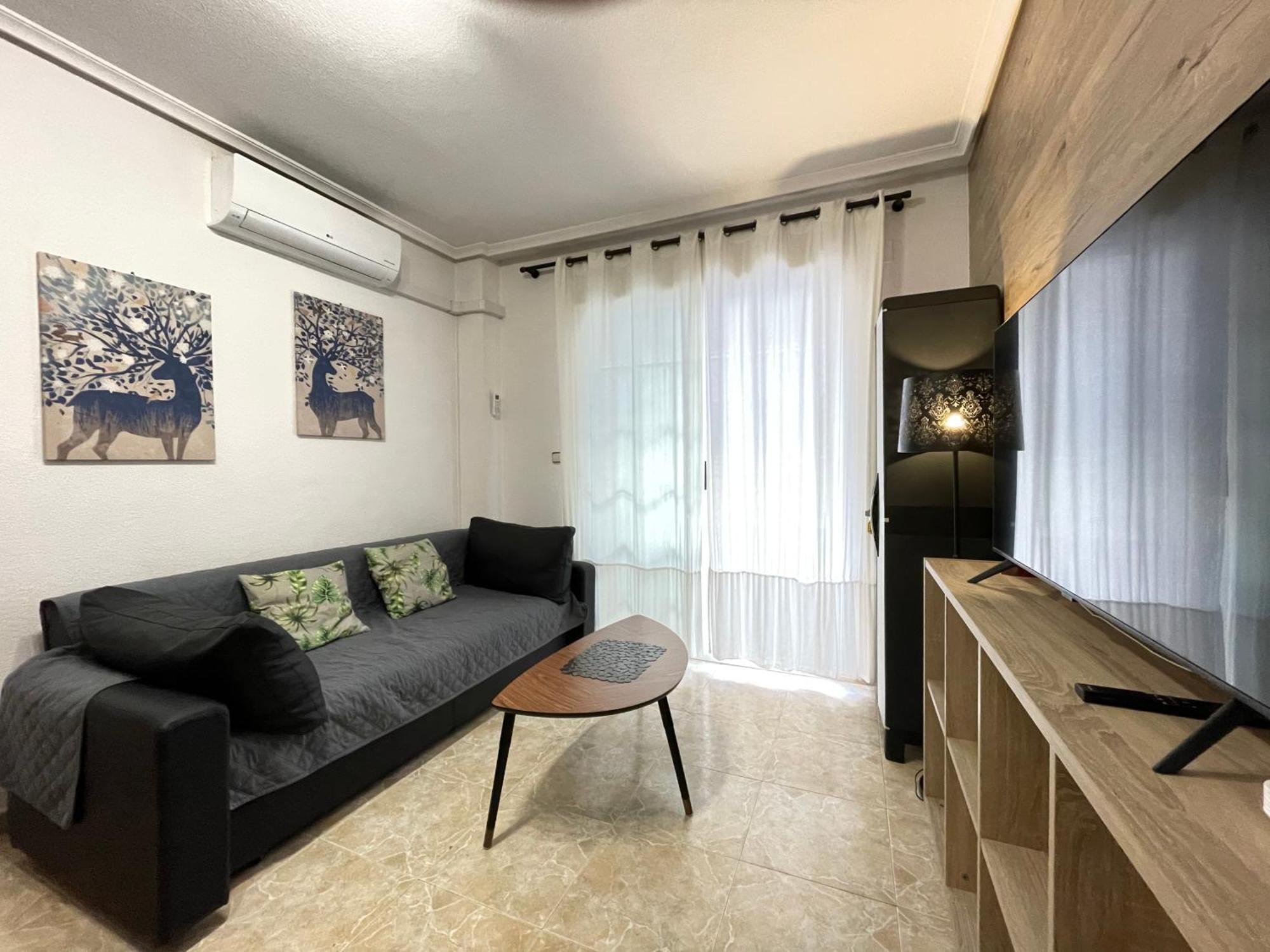 Apartment Superior La Playa! 3 Bedrooms! 2 Baths! Air Condition! Side Sea View!