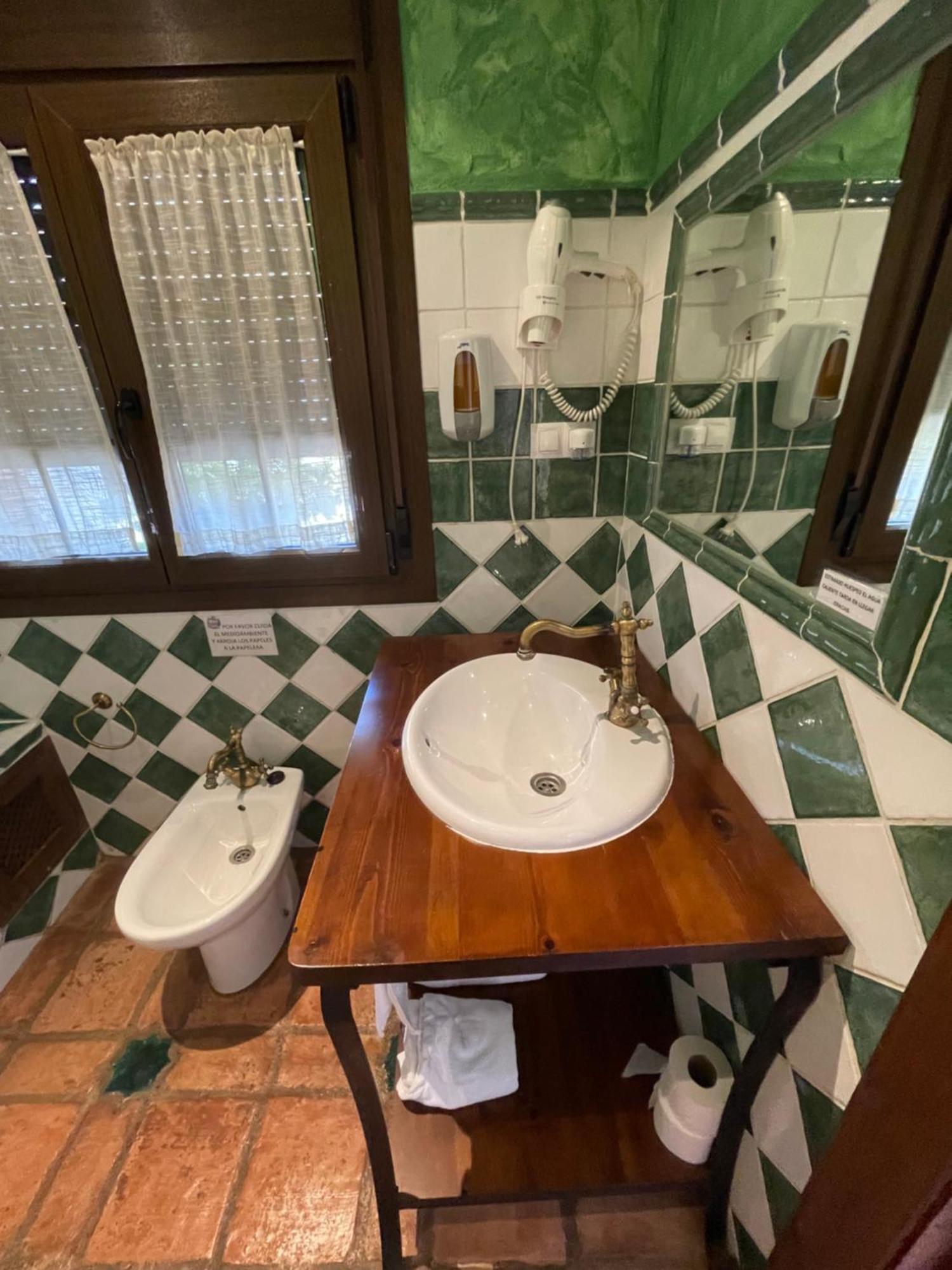 Hotel La Hacienda Del Marquesado Albunan