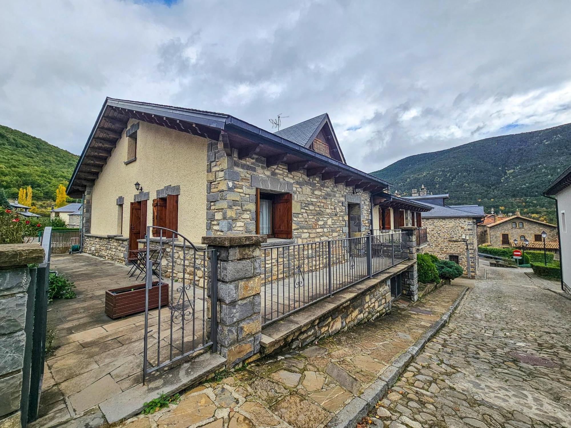 Casa Boira 3000 Apartment *