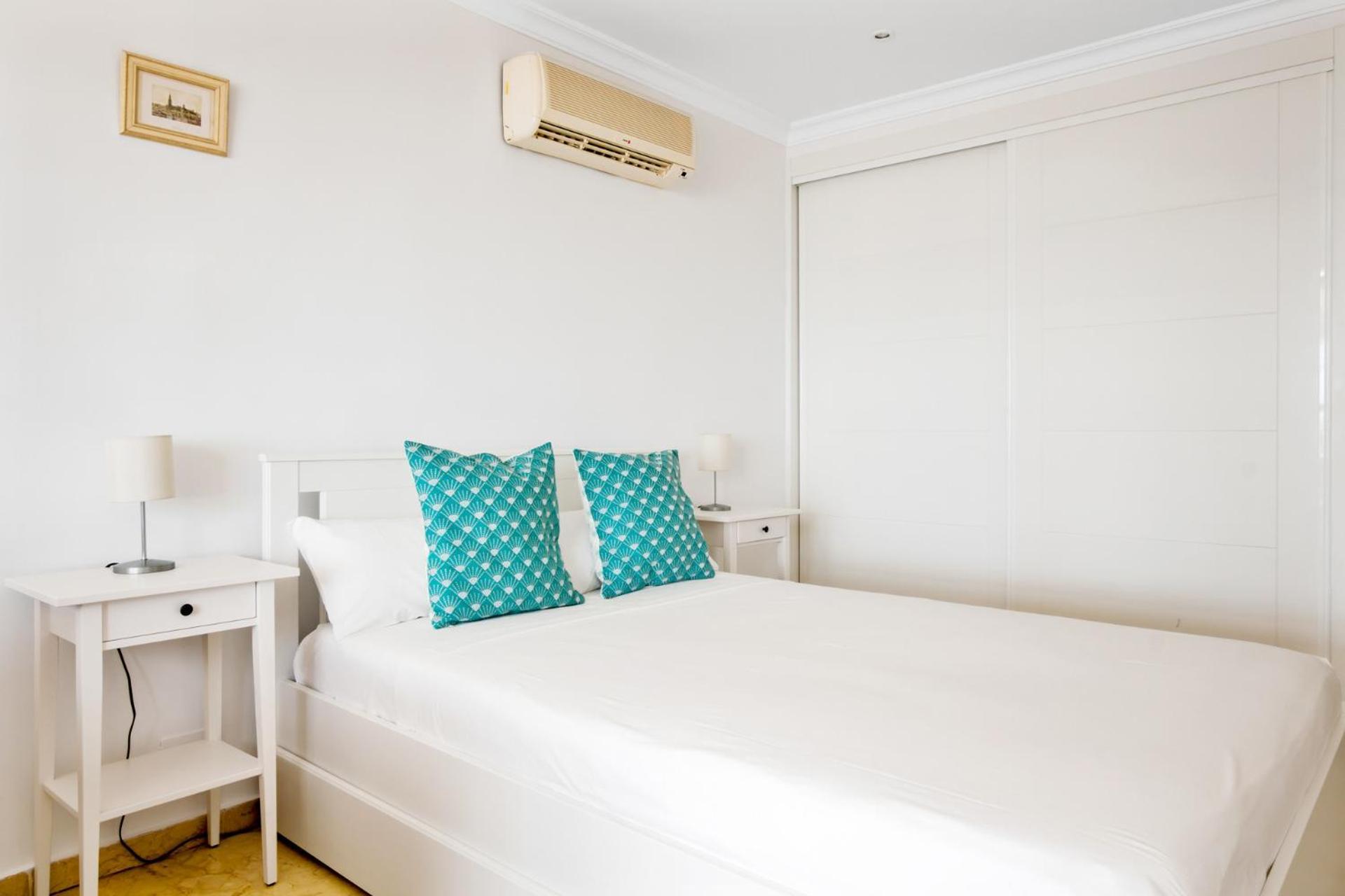 Apartamento Primera Linea De Playa, Aparcamiento Y Wifi Gratis Torremolinos