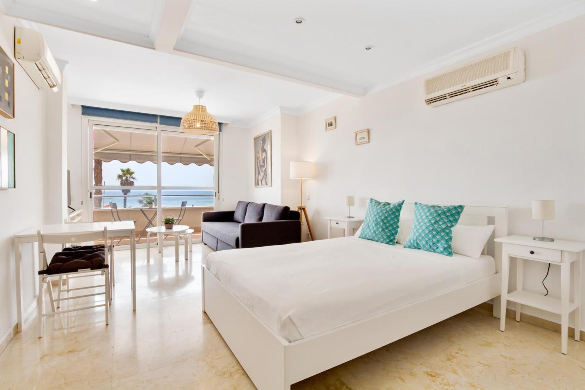 Apartamento Primera Linea De Playa, Aparcamiento Y Wifi Gratis