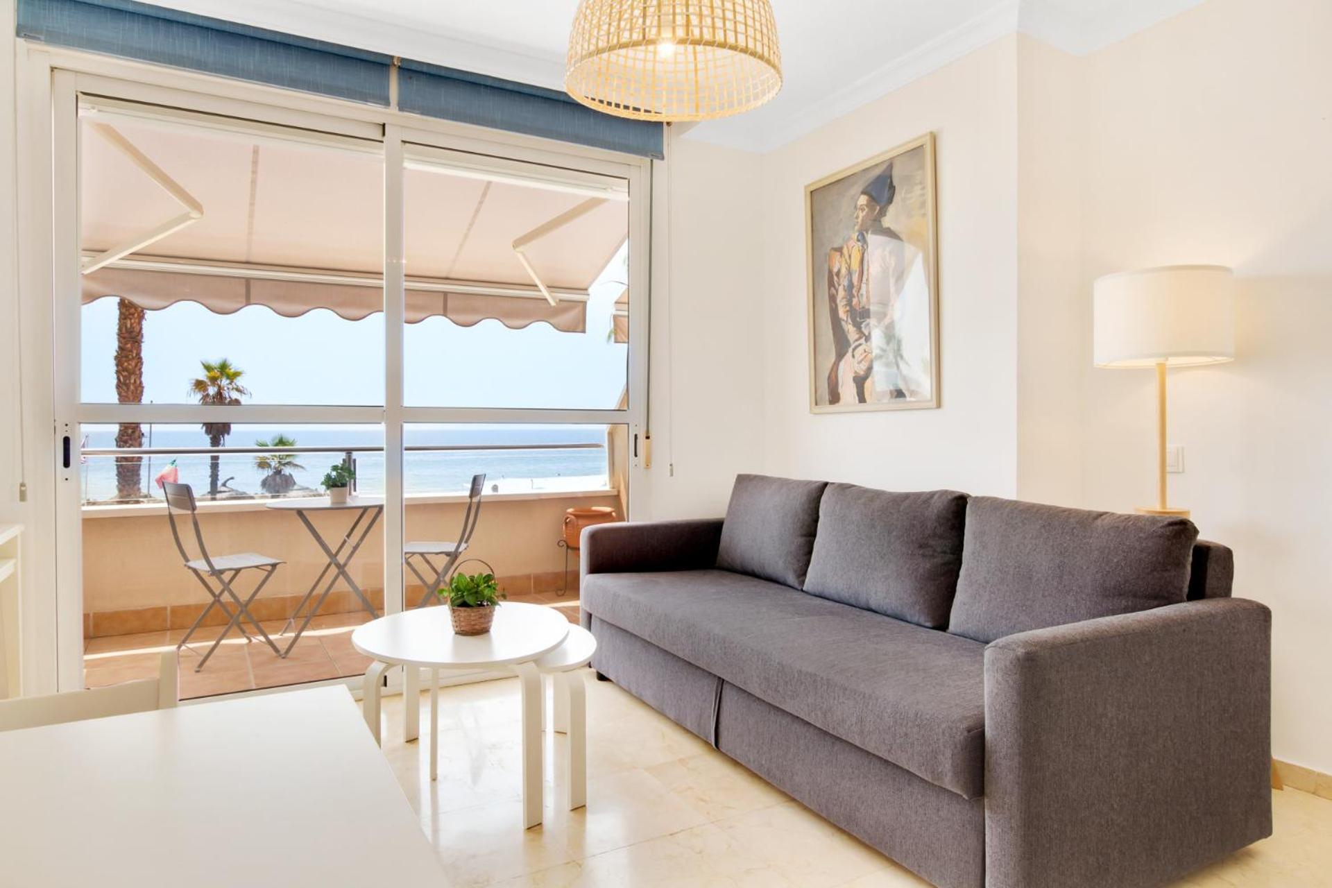 Apartamento Primera Linea De Playa, Aparcamiento Y Wifi Gratis *