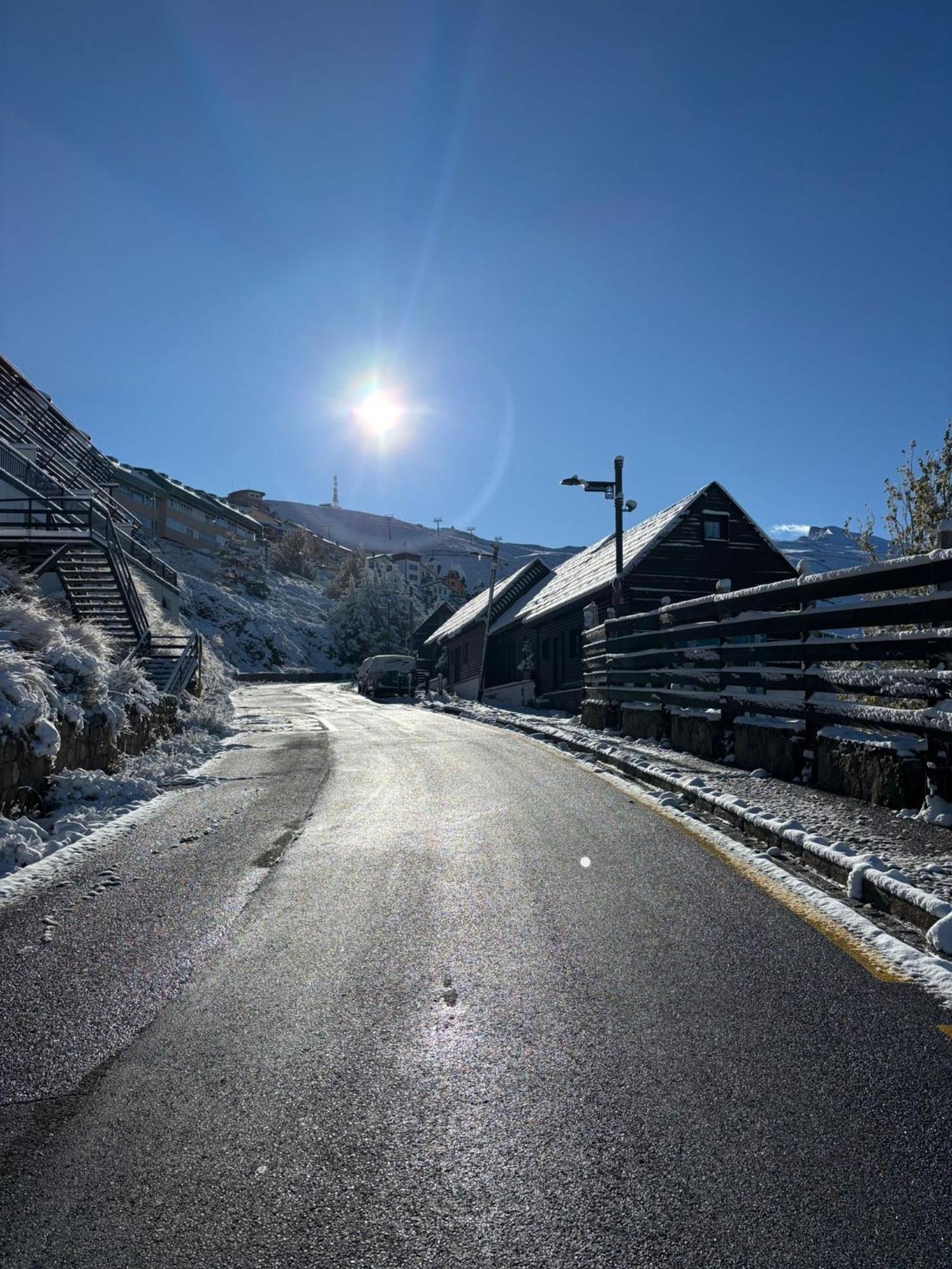 Con Encanto Y Vistas Increibles!! Chalet Sierra Nevada