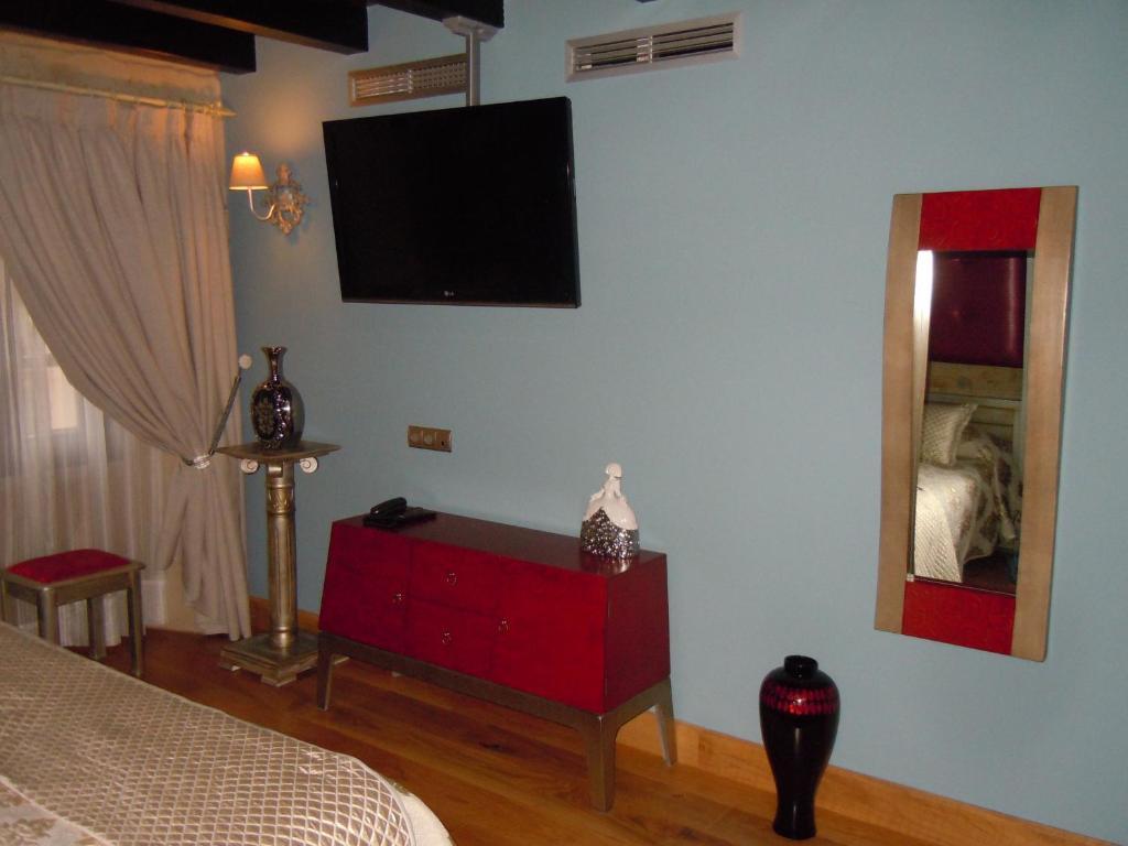 La Torre De Isla & Guest house 3*