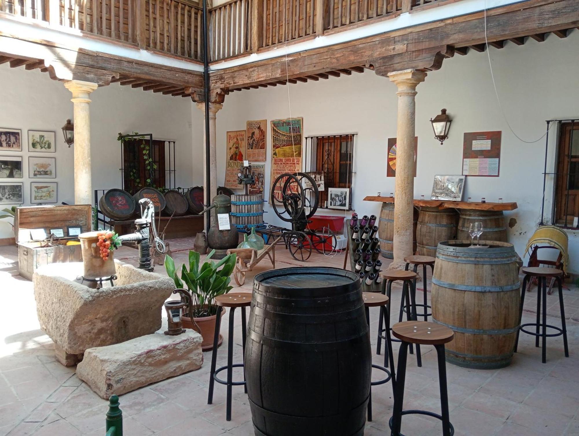 Centro Del Vino Tandal Apartment *