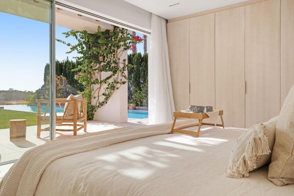 Exclusive Luxury With Stunning Sea Views