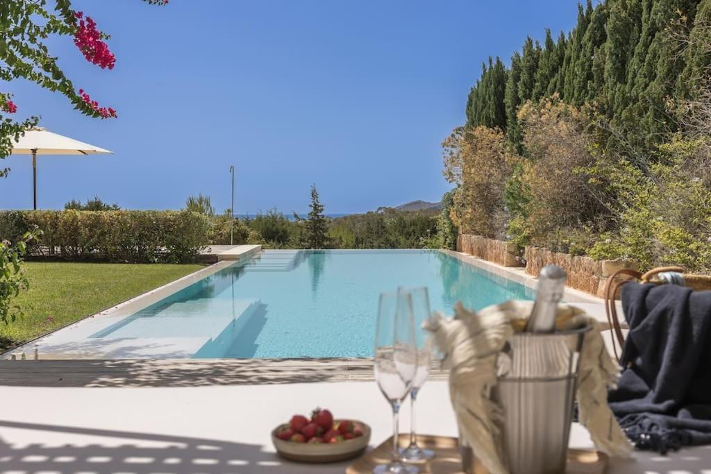 Exclusive Luxury With Stunning Sea Views