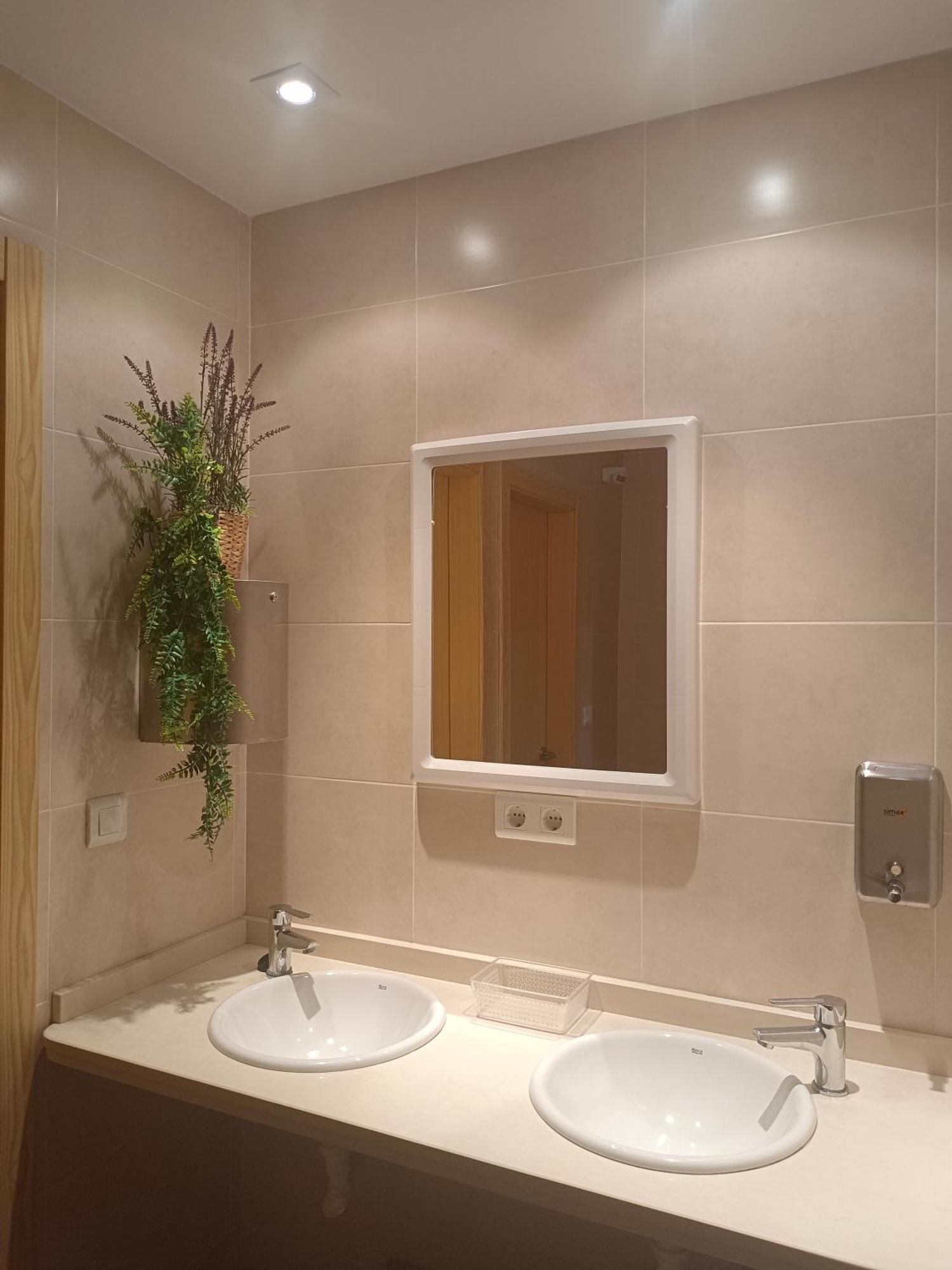 Hostal De Lujar