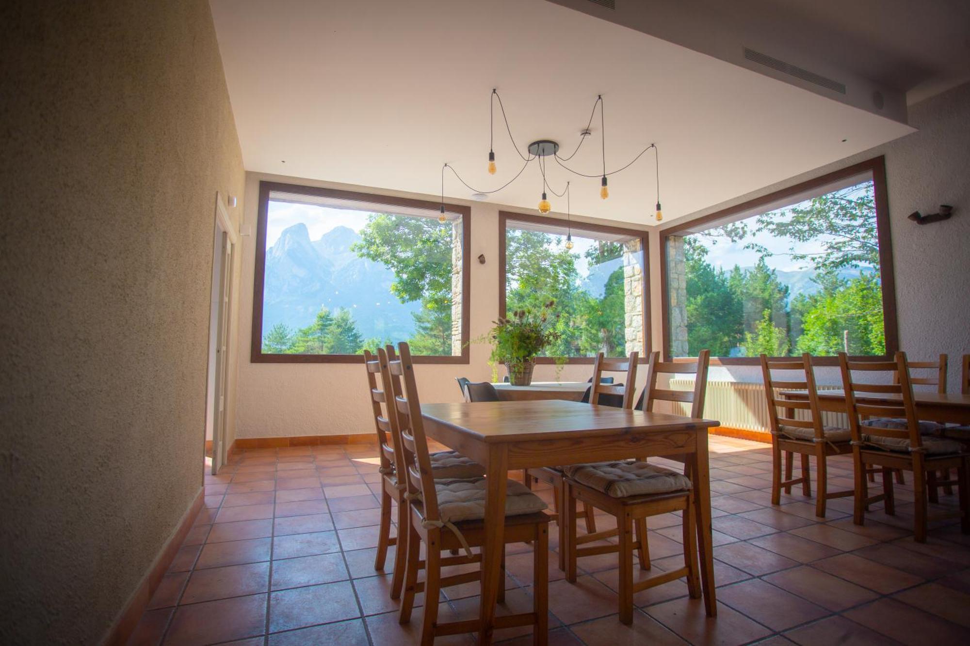 L'indret Del Pedraforca Adults Only Hotel 3*