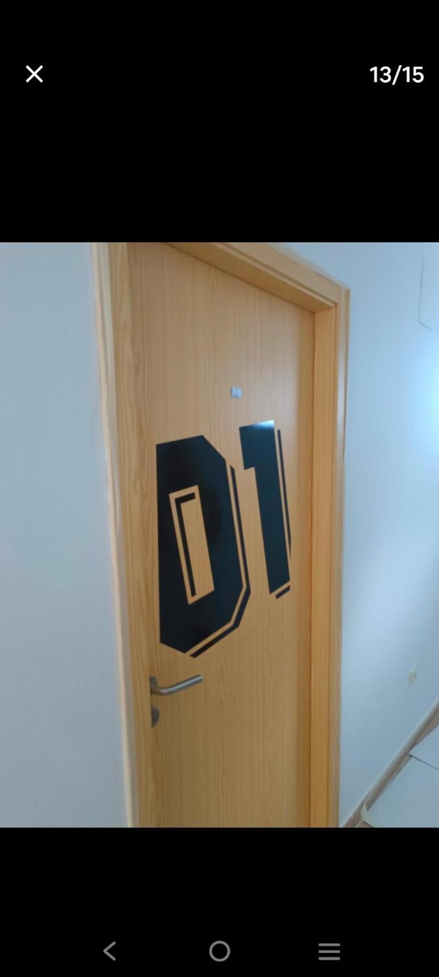 De *