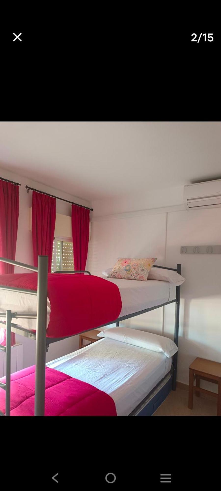 Hostal De