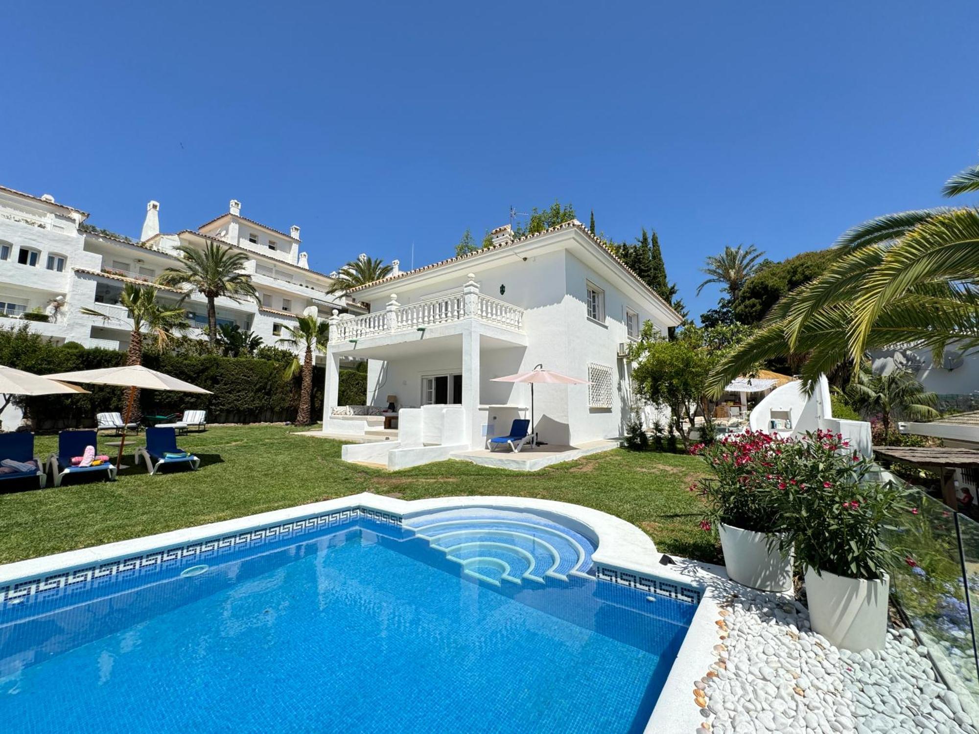 Aurora Boutique House - Only Adults Marbella
