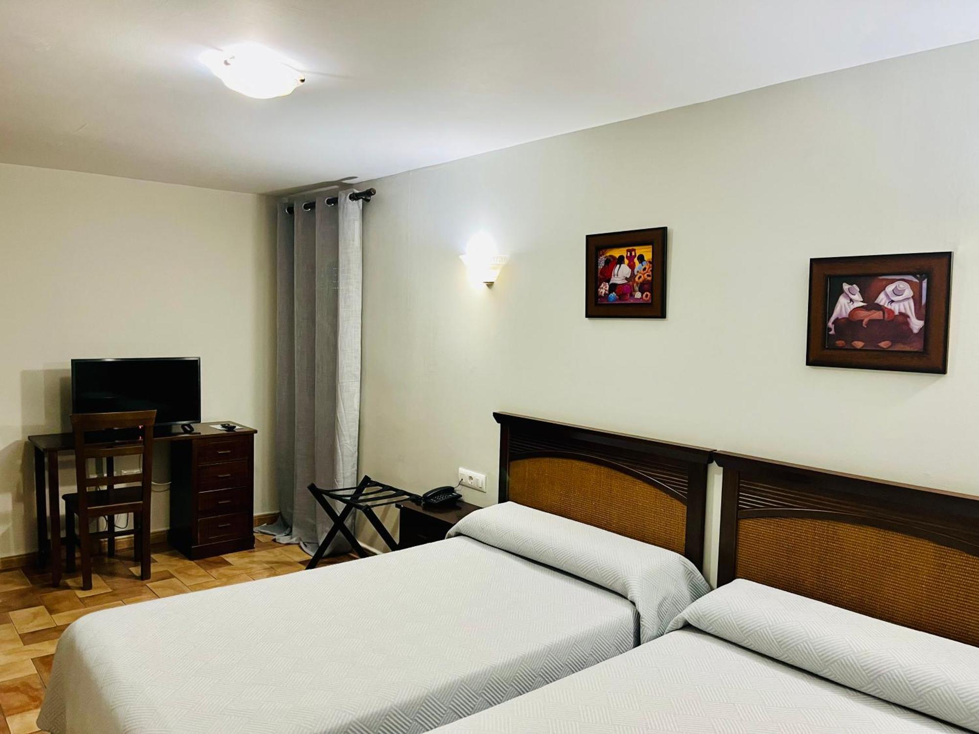 Hotel Cervantes