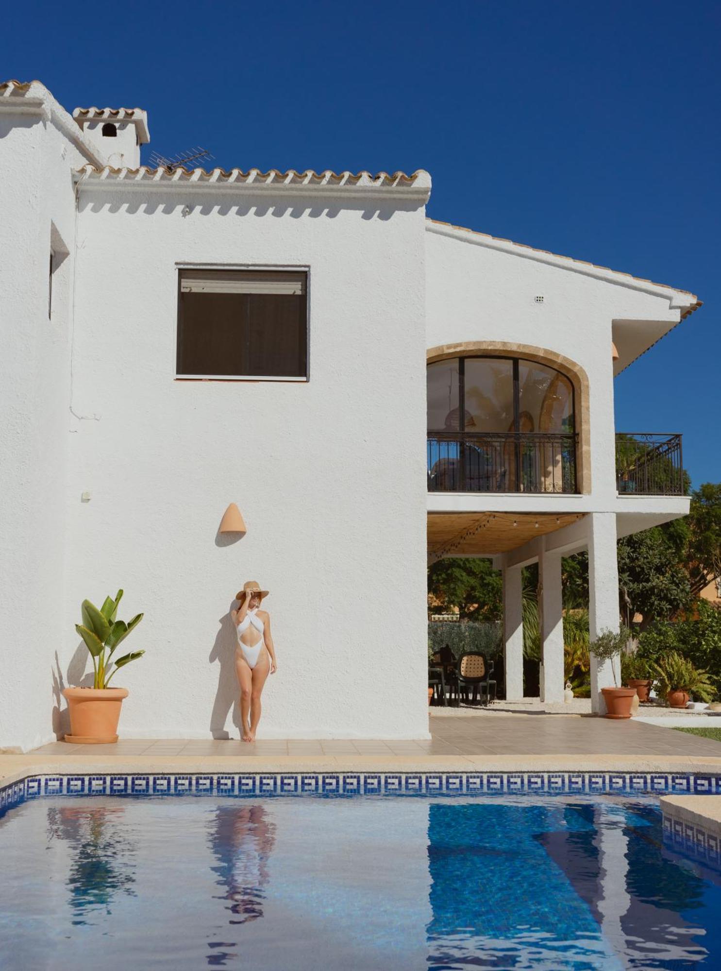 Villa La Renda Mediterranean - Beach, Port And Amenities Within Walking Distance *