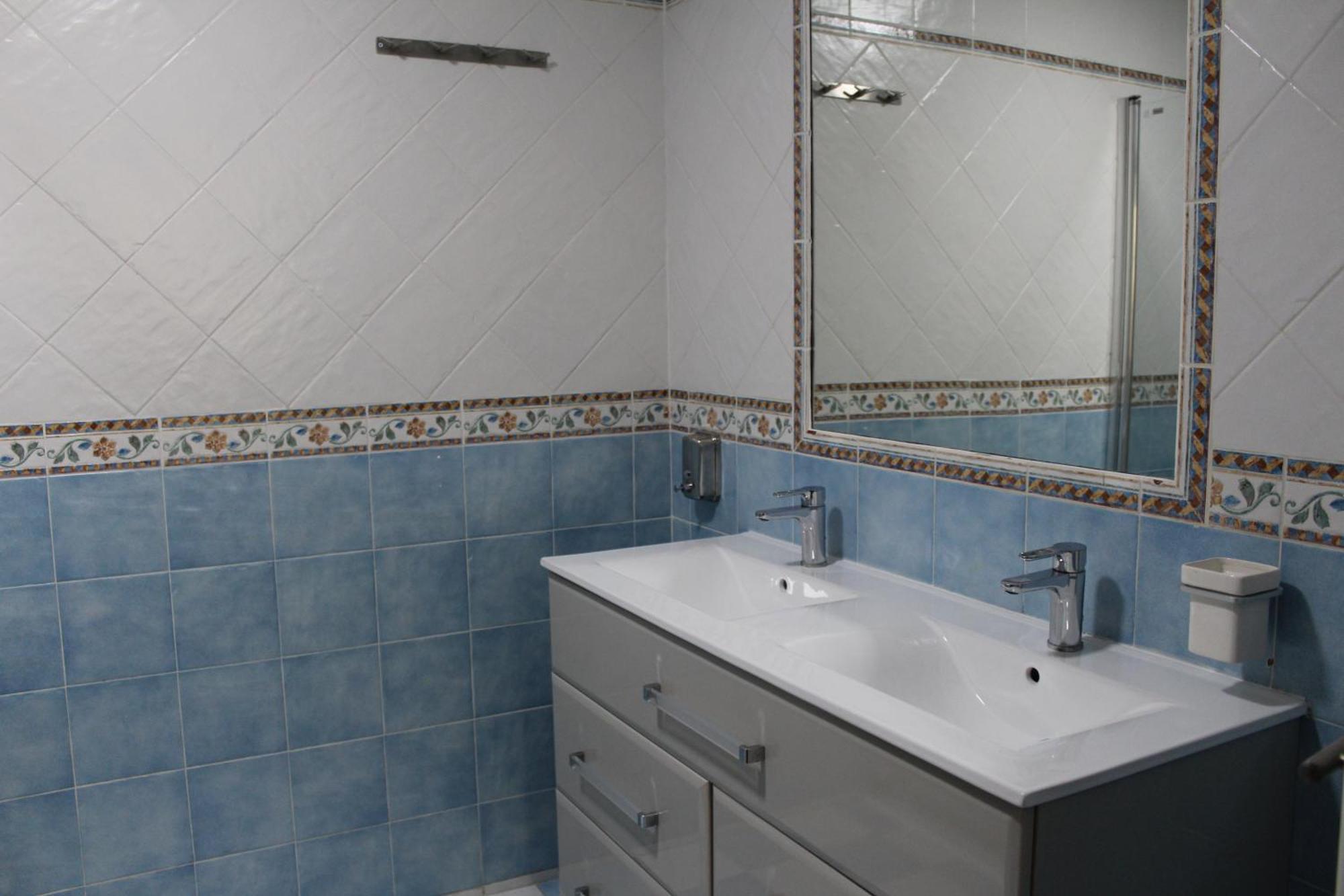 Angeles Guest house *