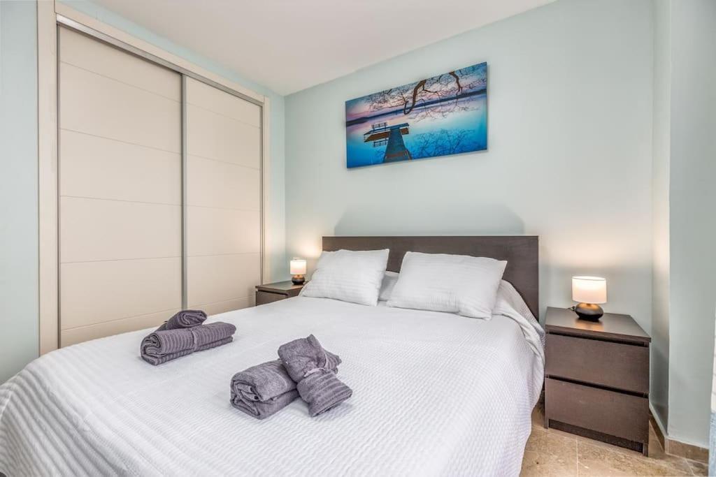 Relax In Our Luxury - Terrace, Pool & Parking