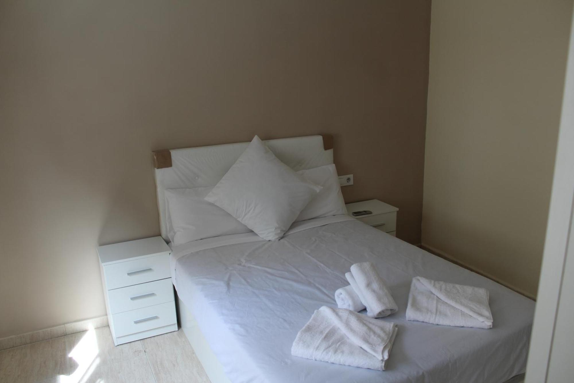 Angeles Guest house *