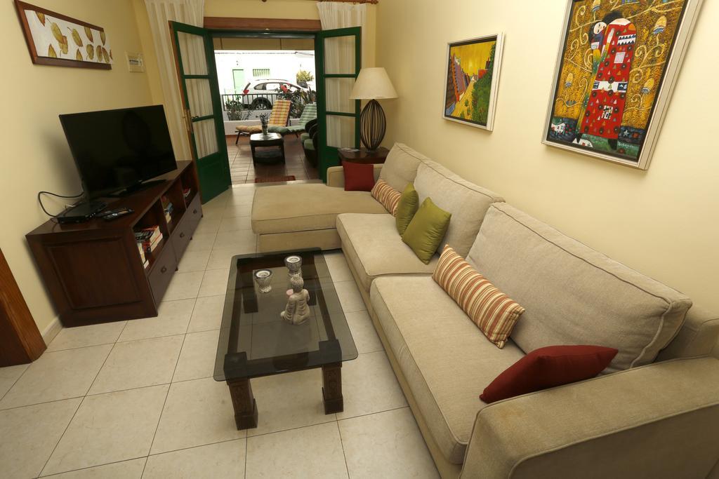 La Antesala *