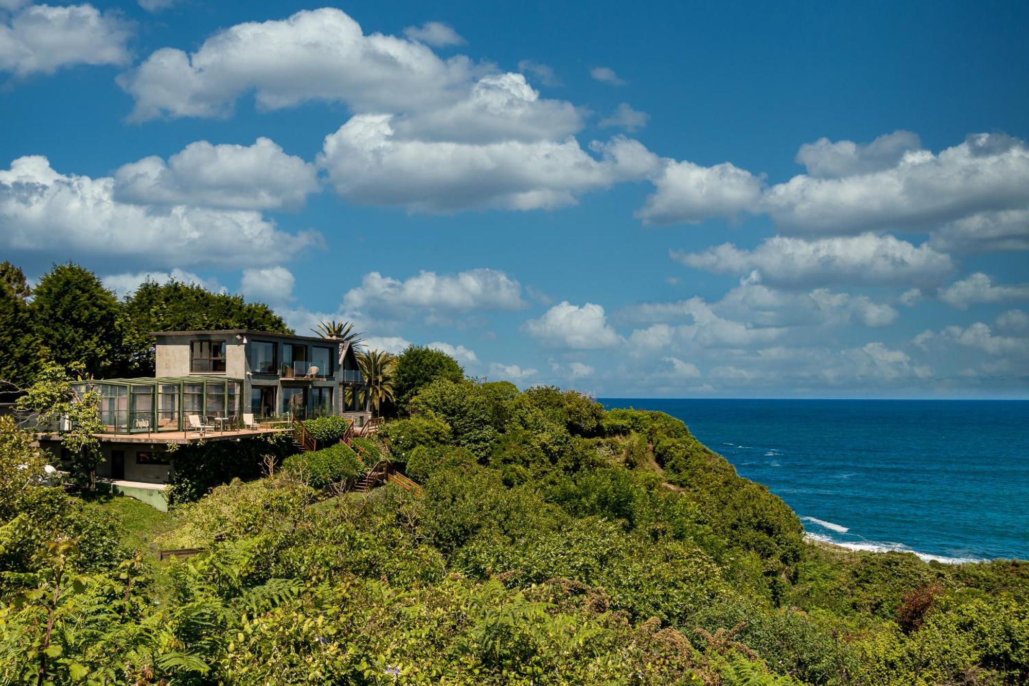 Espectacular Al Borde Del Mar Villa Liencres
