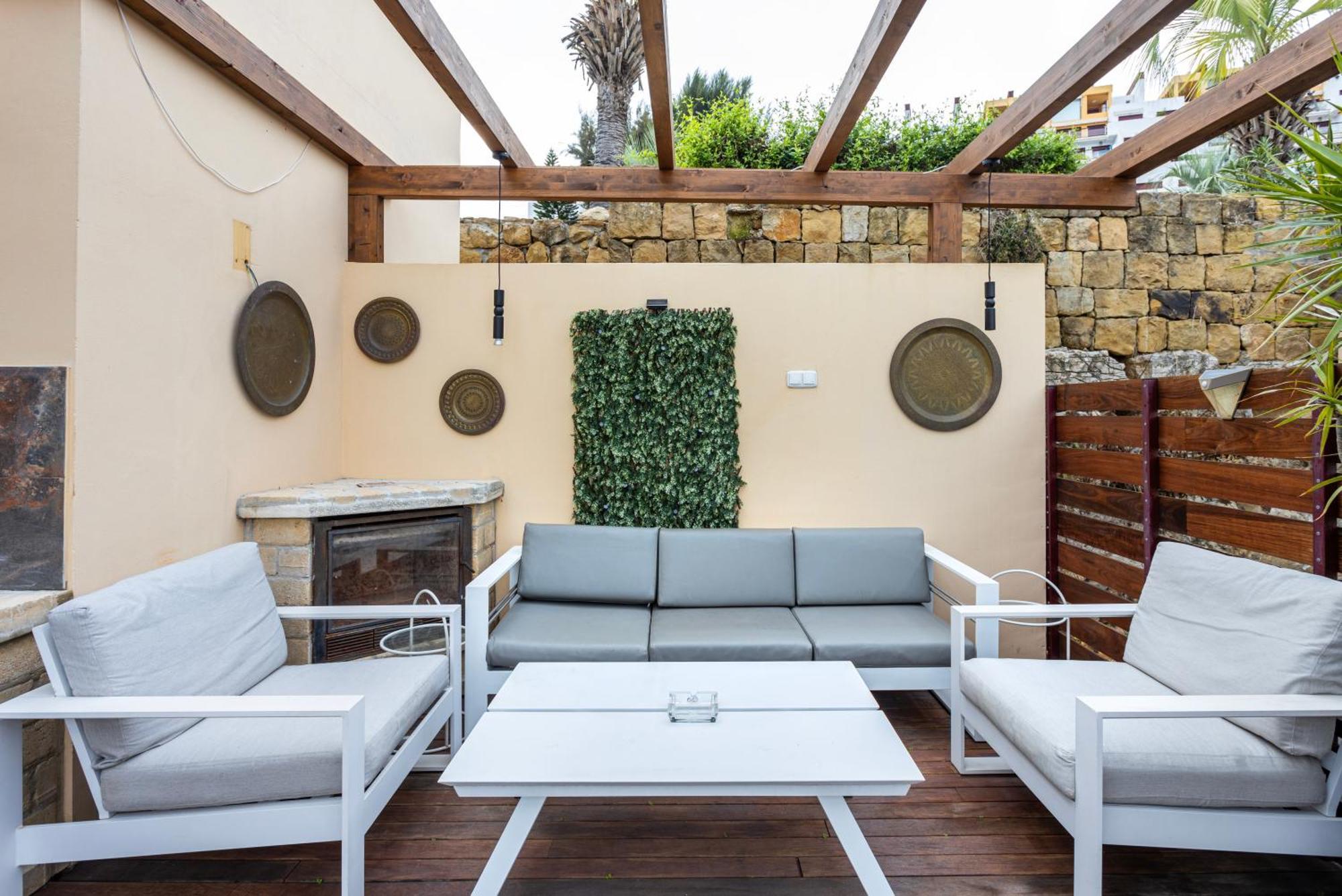 Luxury 3 Beds Inside The And Country Club *