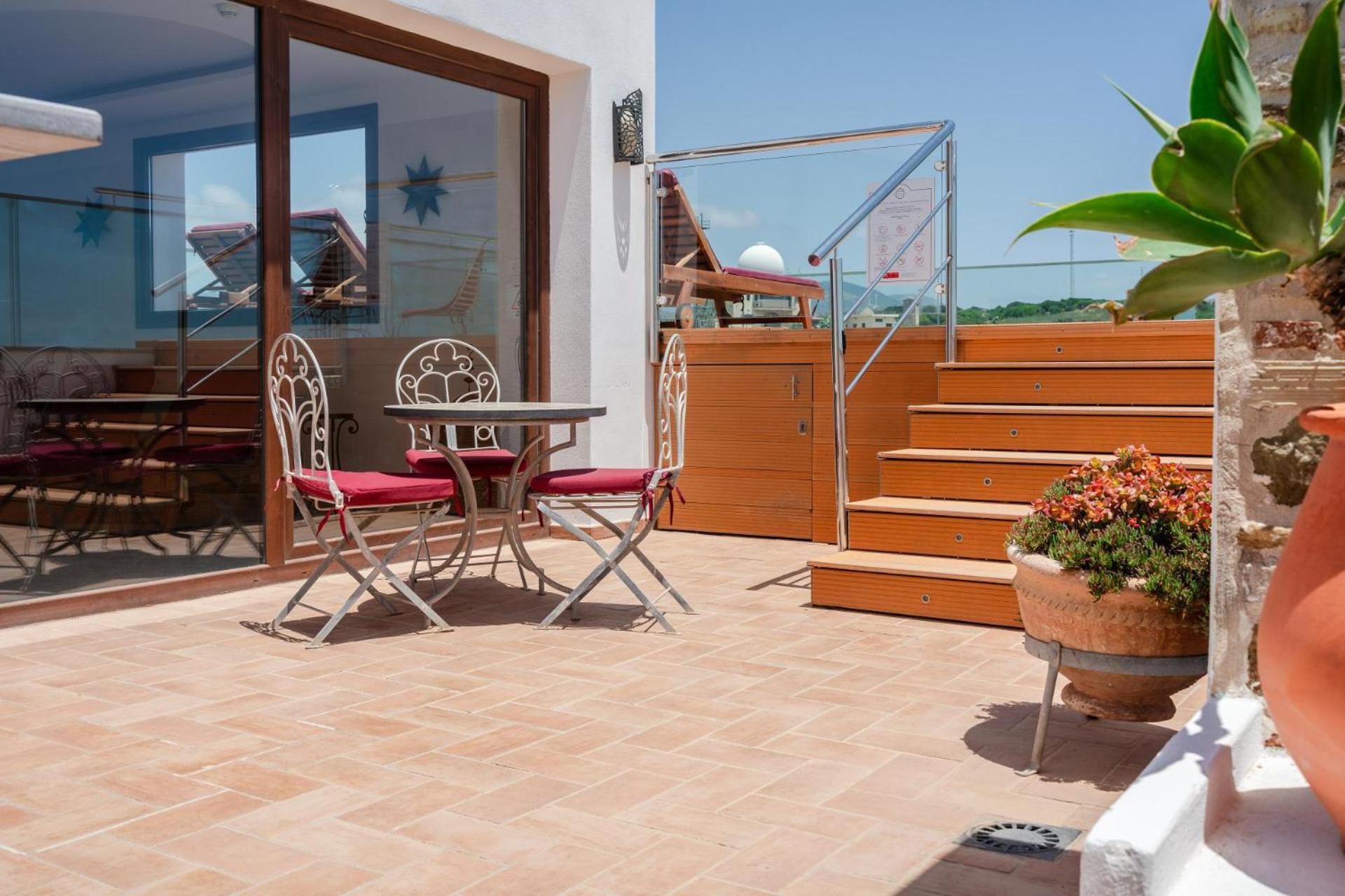 La Residencia Tarifa