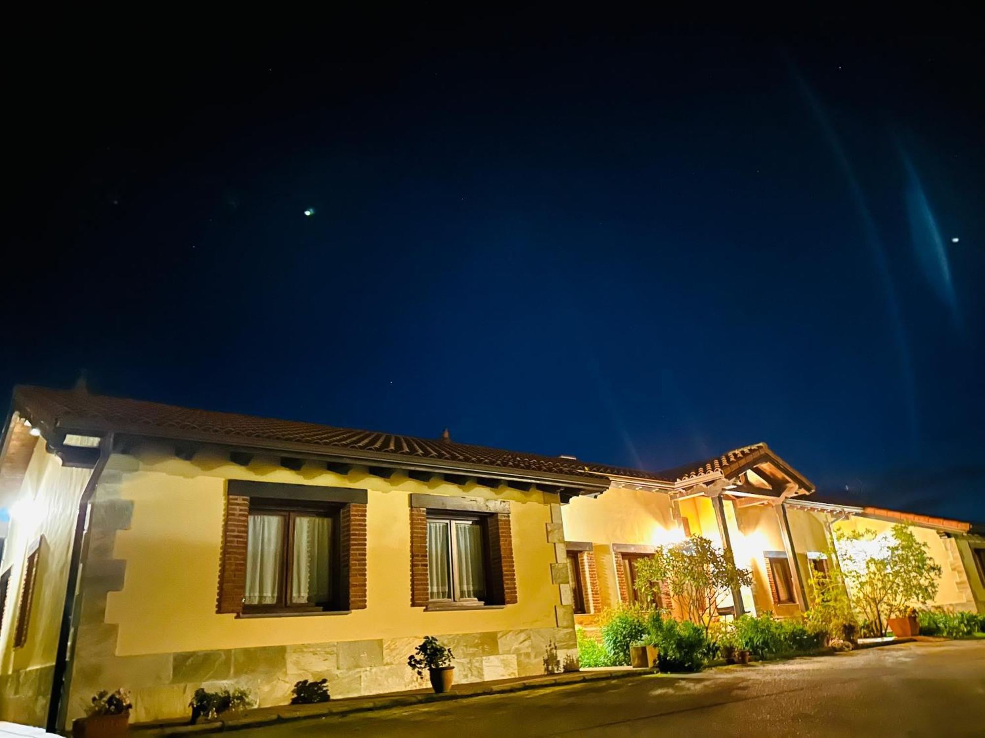 Holiday home Rurales La Carbayala