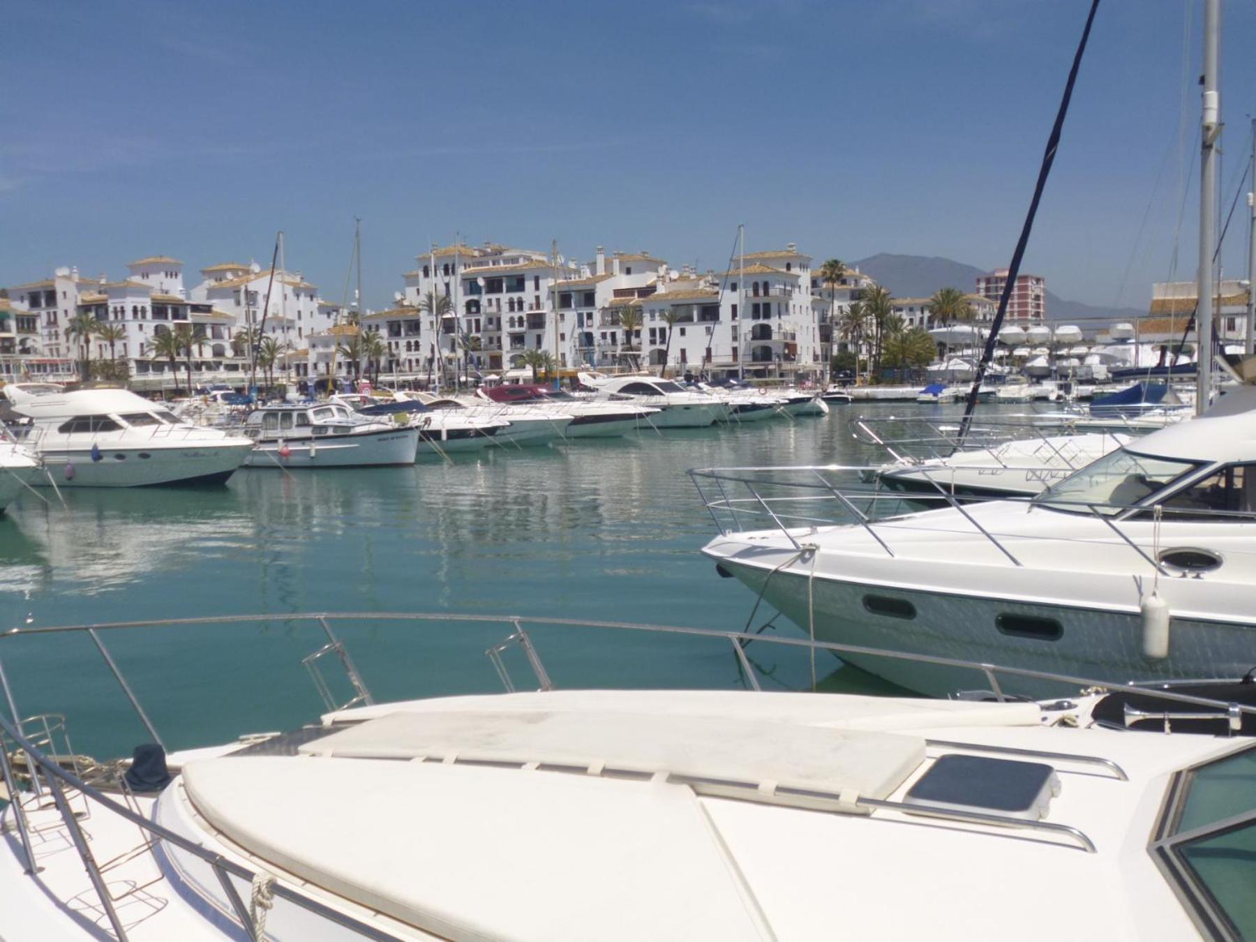 Apartment 2108-nice With Pool Close From And Bars