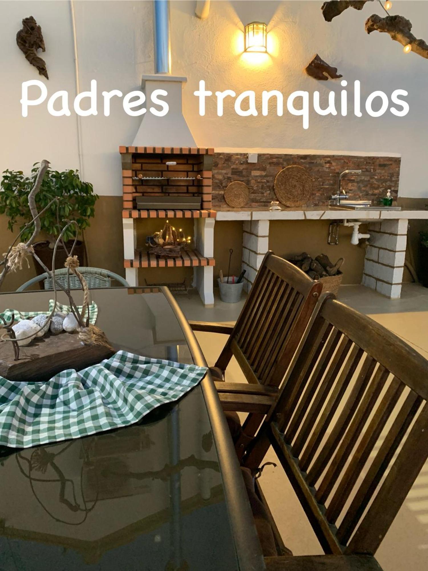 Casa Enric , Con Zona Infantil, Piscina Y Parking Privado * Deltebre