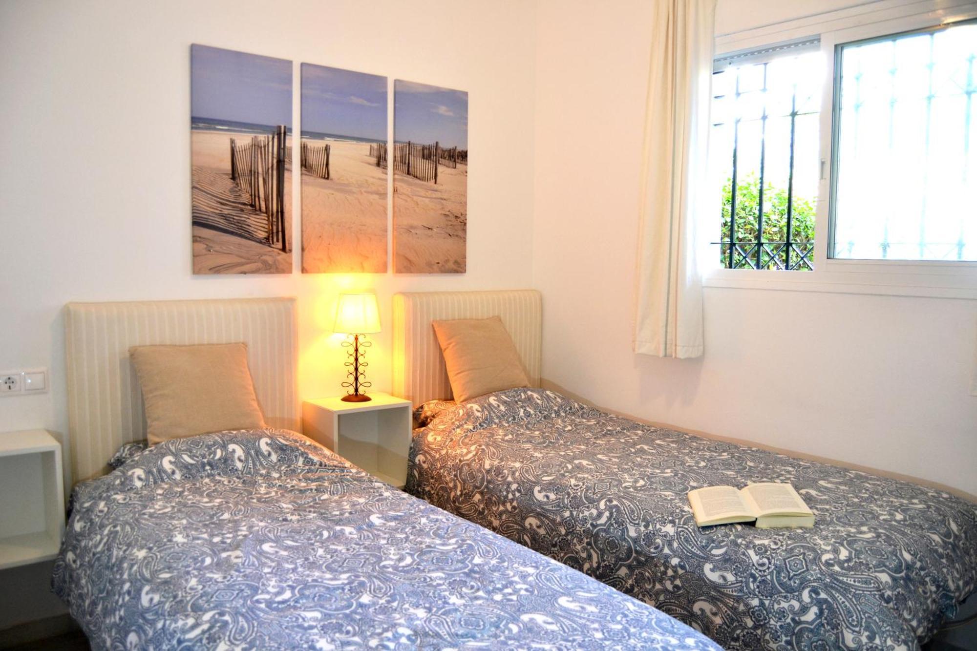 Luxury Garden - Walking Distance To The Sea Apartamento *