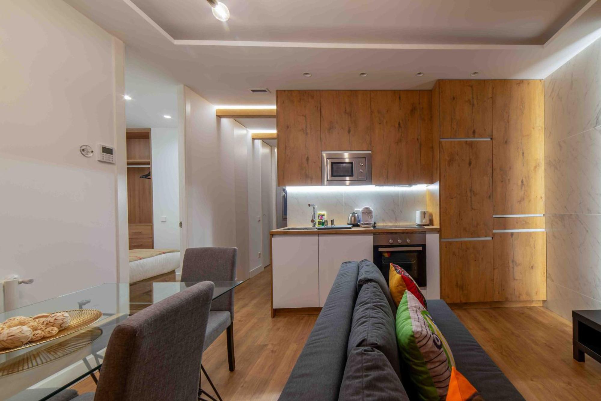 Piso Moderno En Barrio De Salamanca 2 Hab 2 Bano * Madrid