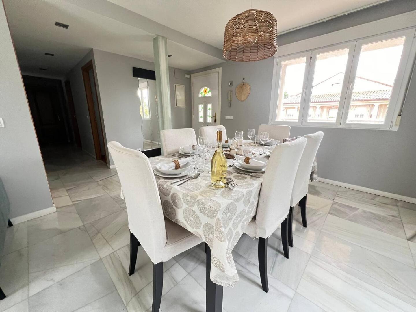 Holiday home Estupenda En Afueras