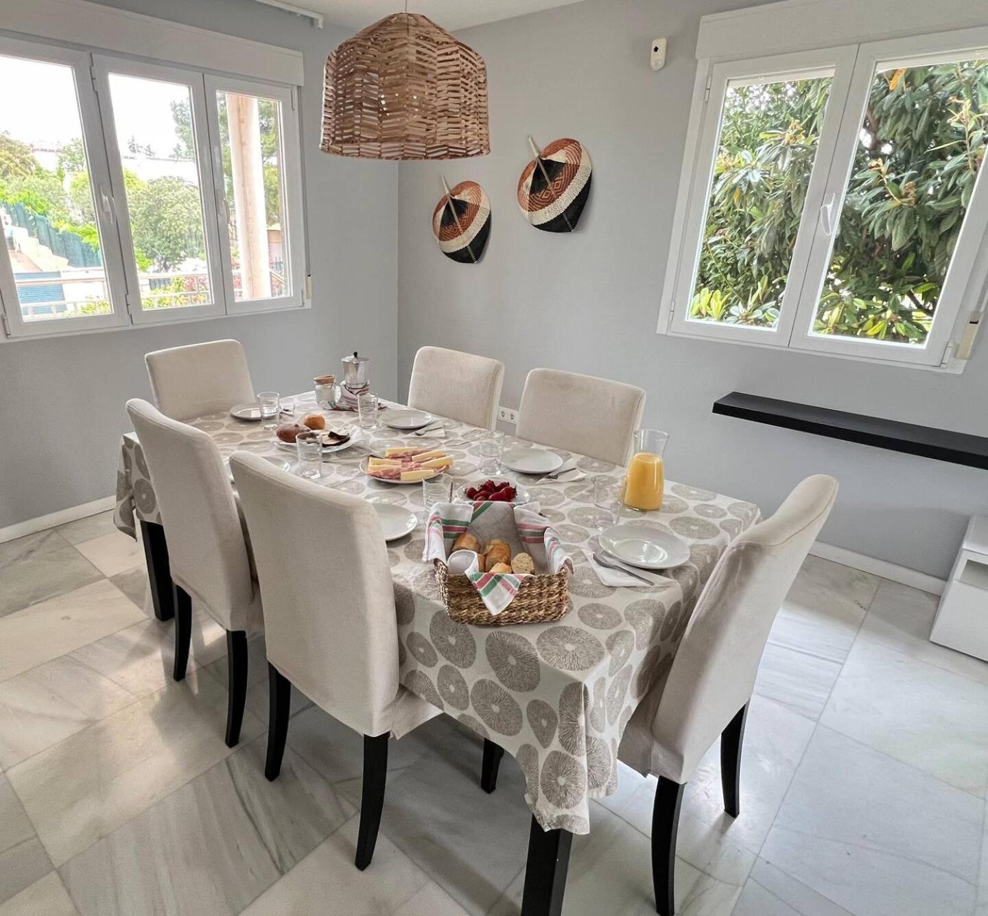 Estupenda En Afueras Holiday home