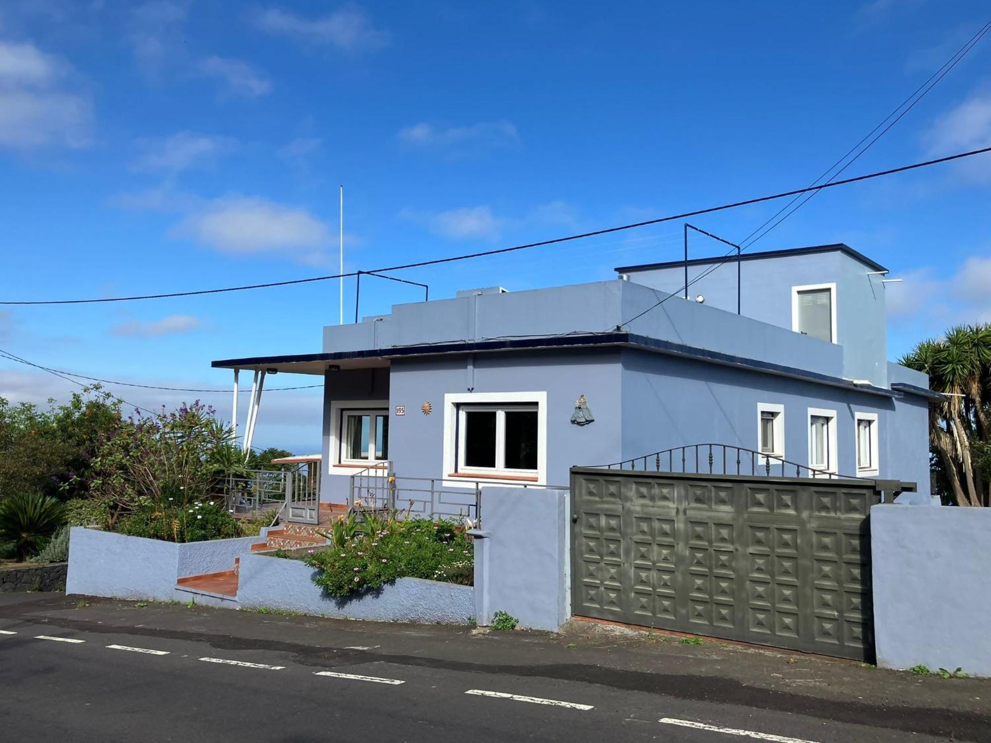 La Casa Del Pintor Holiday home Brena Alta