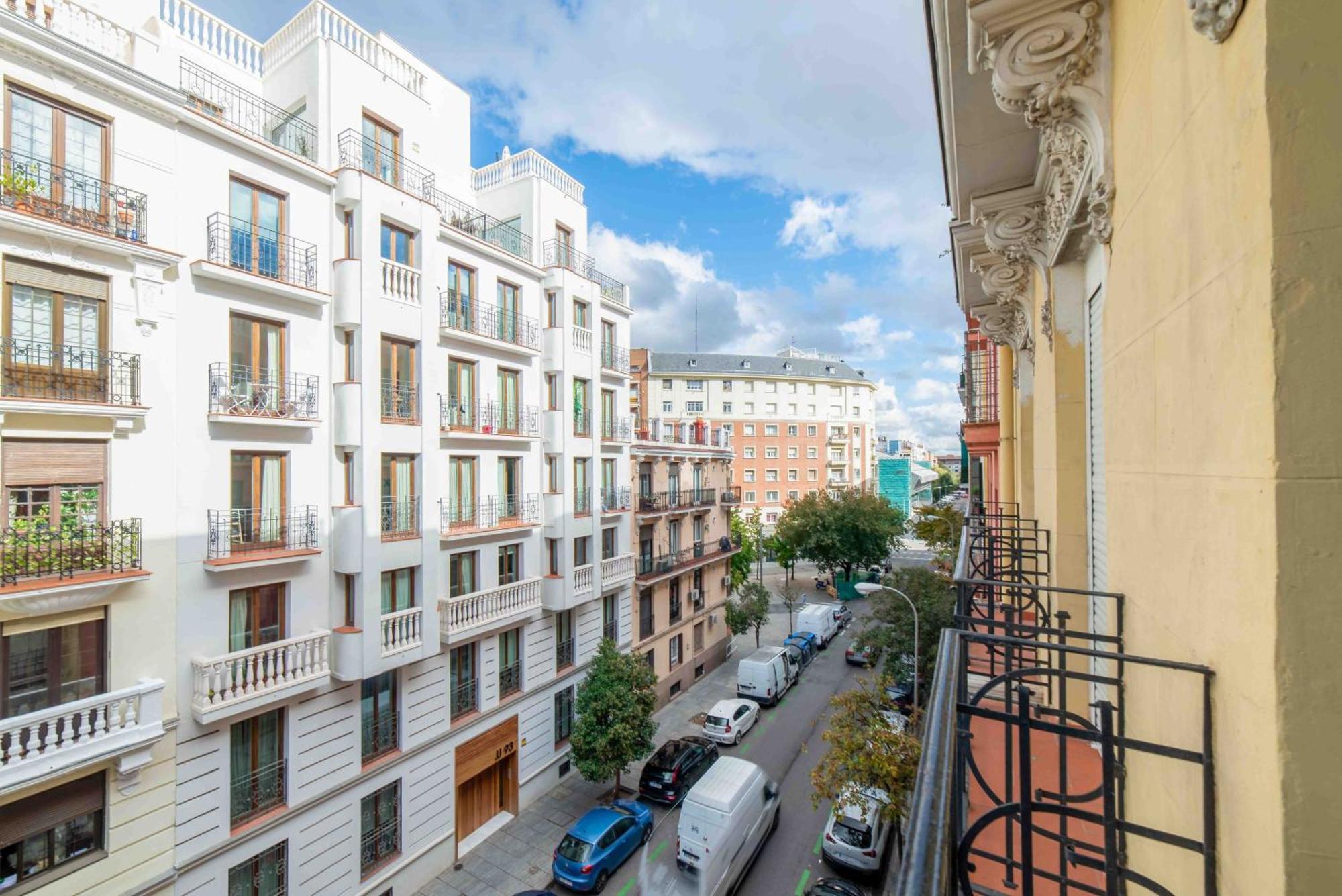 Apartamento Piso Luminoso En Barrio De Salamanca 2 Hab 2 Bano *