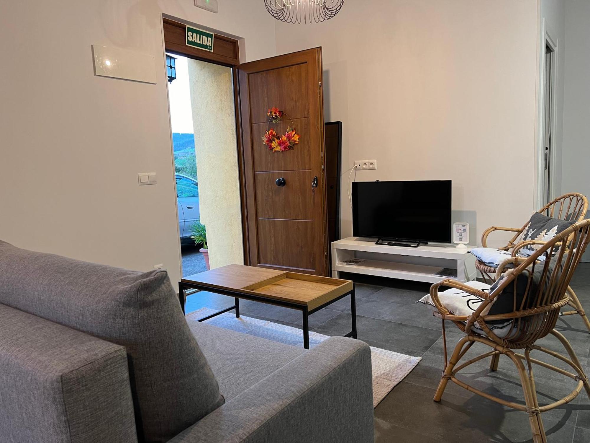 Marta Loft Diafano Con Jardin Y Aparcamiento En Historica Apartment Renedo de Pielagos