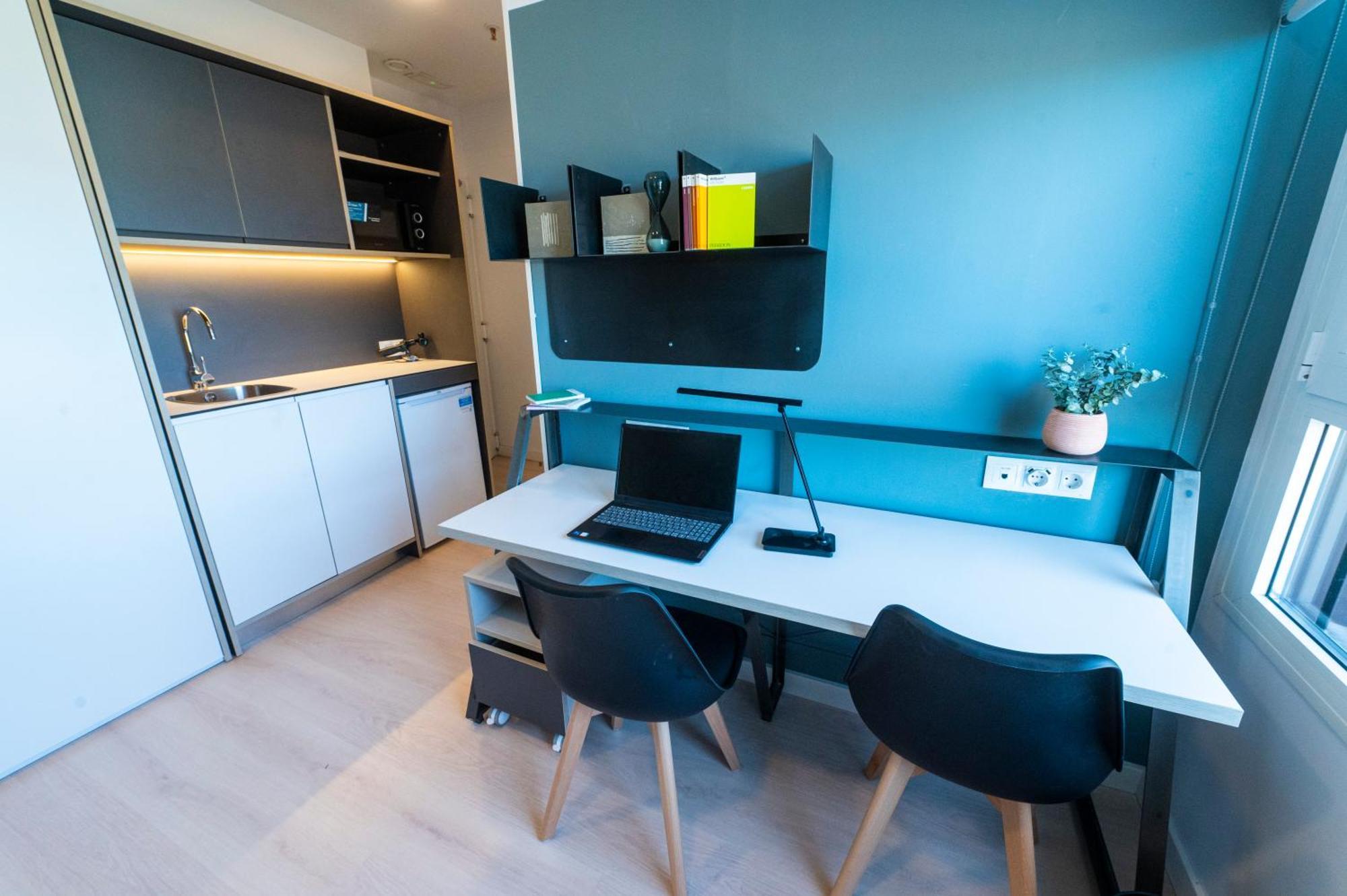 Residencia Bravo Students Hotel