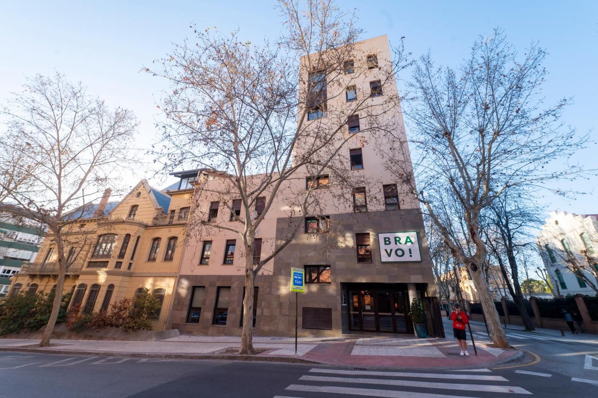 Hotel Residencia Bravo Students