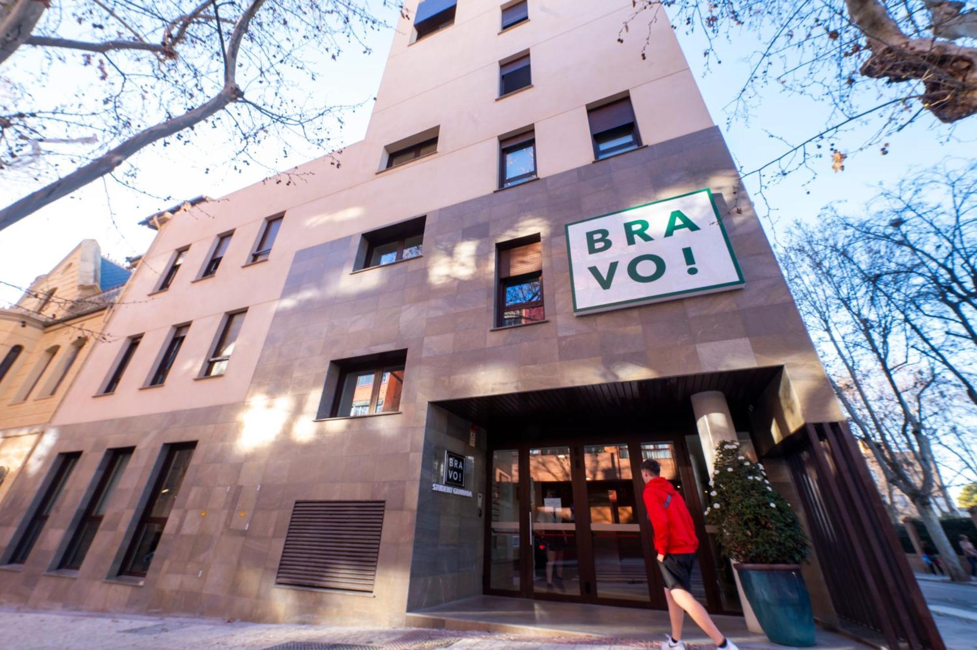 Hotel Residencia Bravo Students 2*