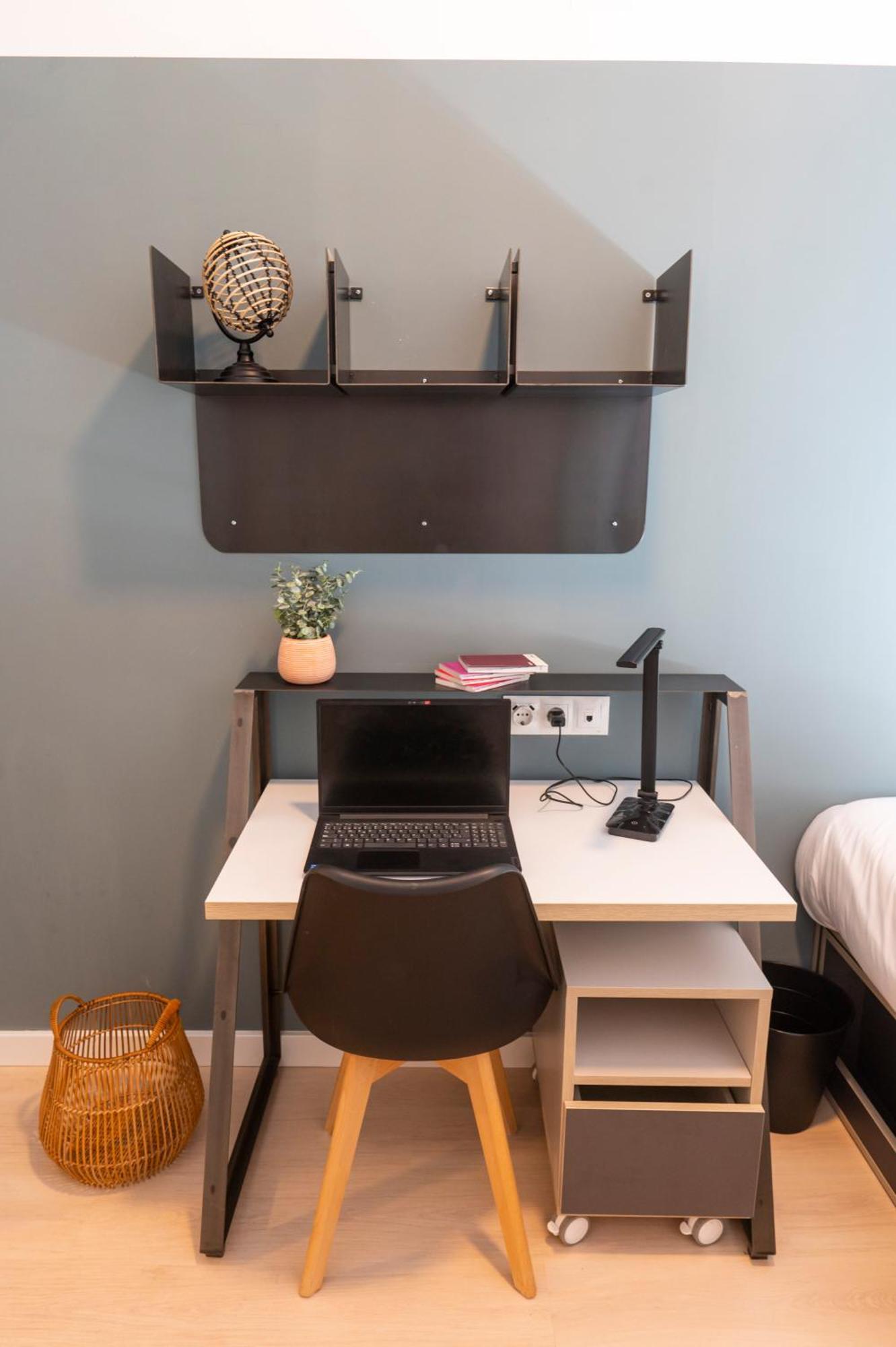 Hotel Residencia Bravo Students Granada
