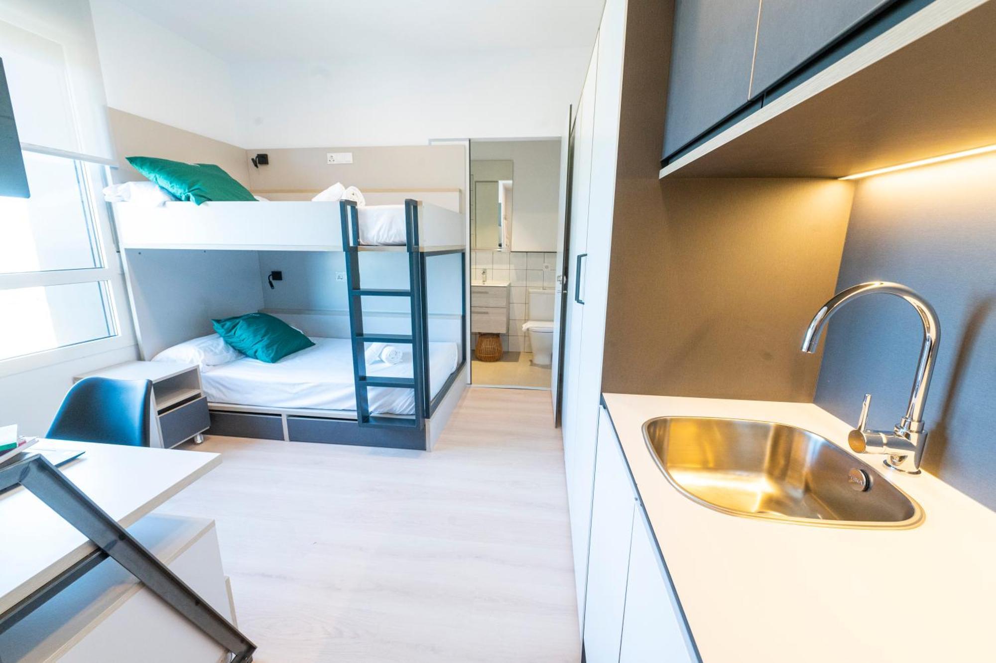 Residencia Bravo Students Hotel 2*