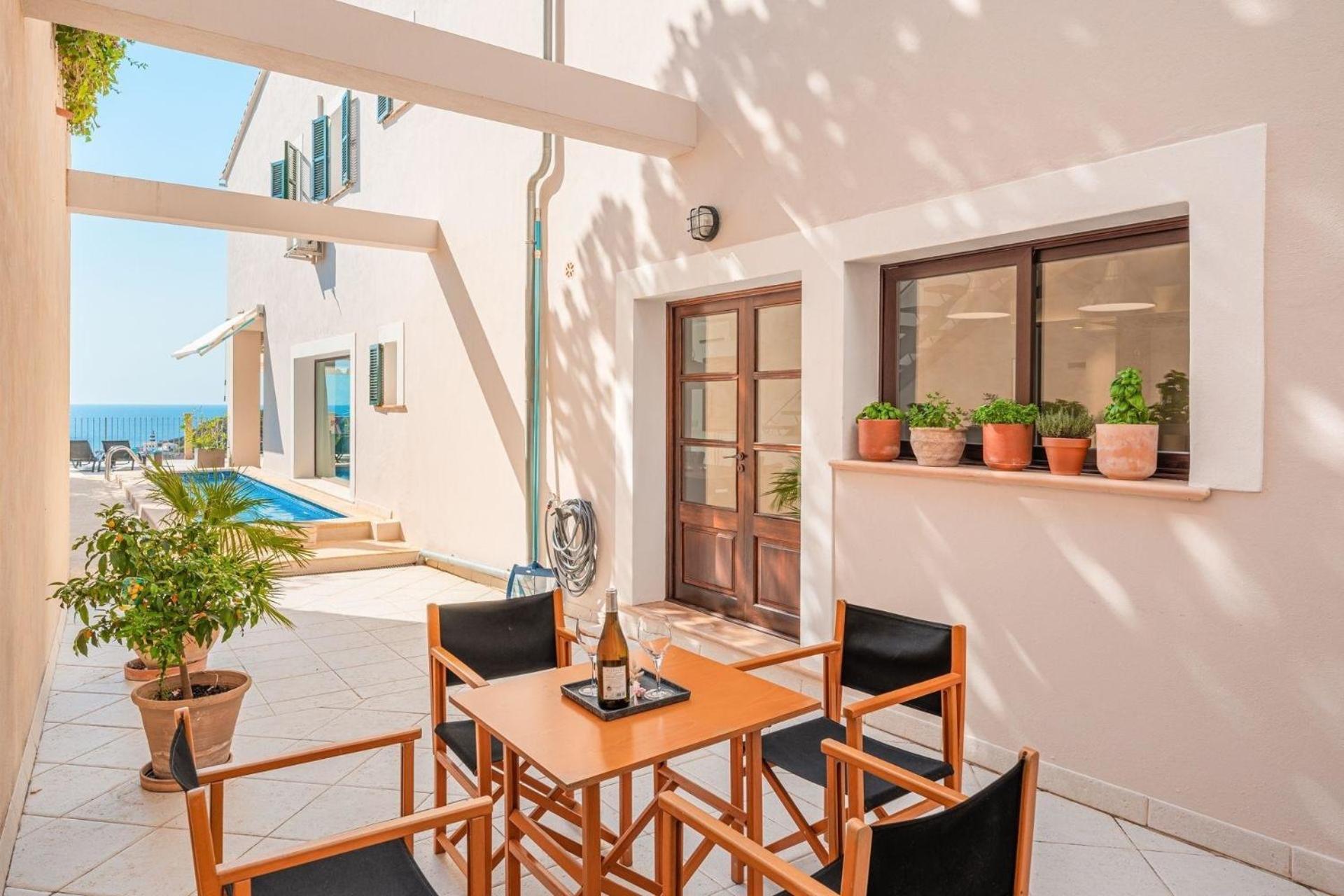 In Port De Sller Mit Privatem Pool Und Traumblick Auf Den Hafen Und *