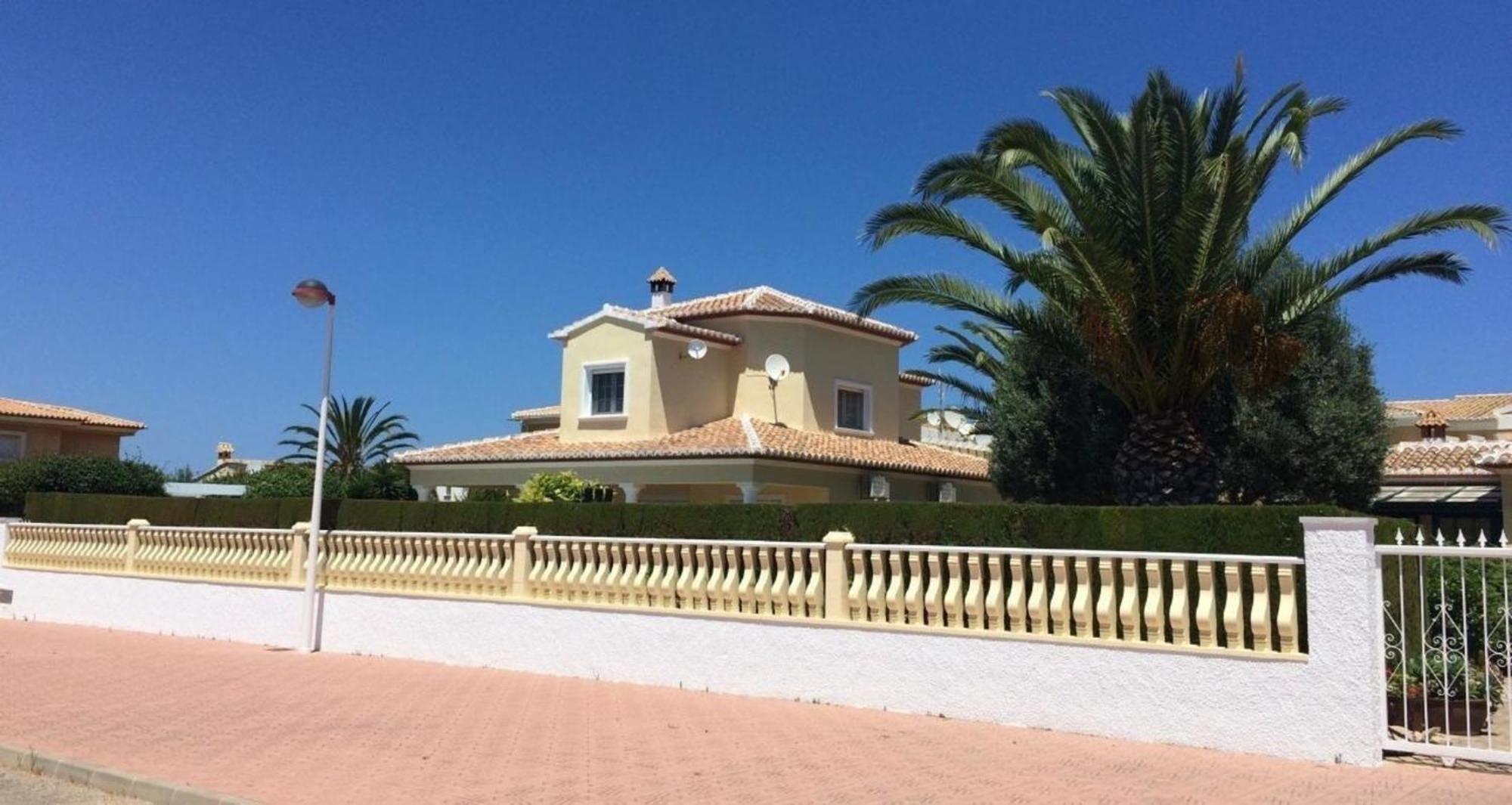 Traumvilla Segaria In Els Poblets-denia-alicante, 165m2 Mit Grossem Pool, 900m2 Parkgrundstueck Сasa de vacaciones *