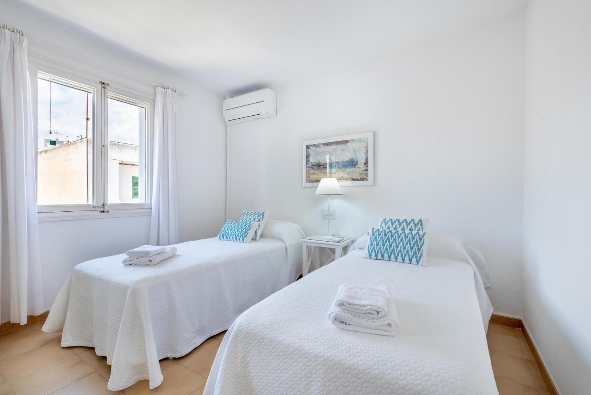 Fuer 6 Personen Ca 100 Qm In Portocolom, Mallorca Suedostkueste Von Mallorca