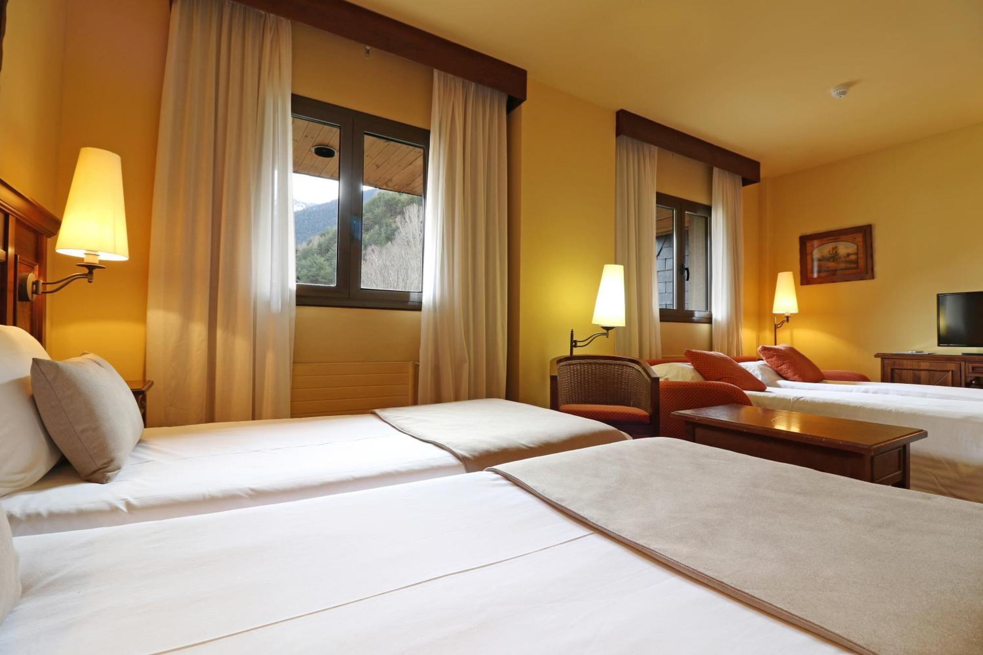 Hotel Husa Tuca