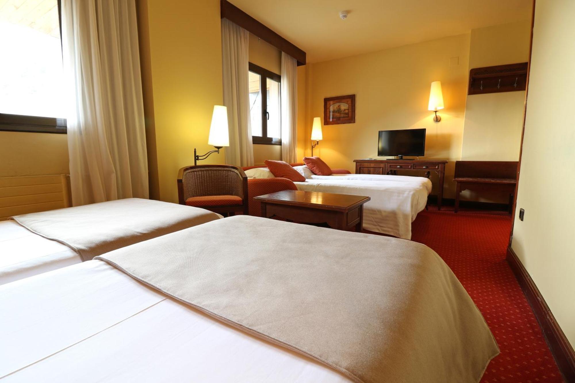 Husa Tuca Hotel 4*
